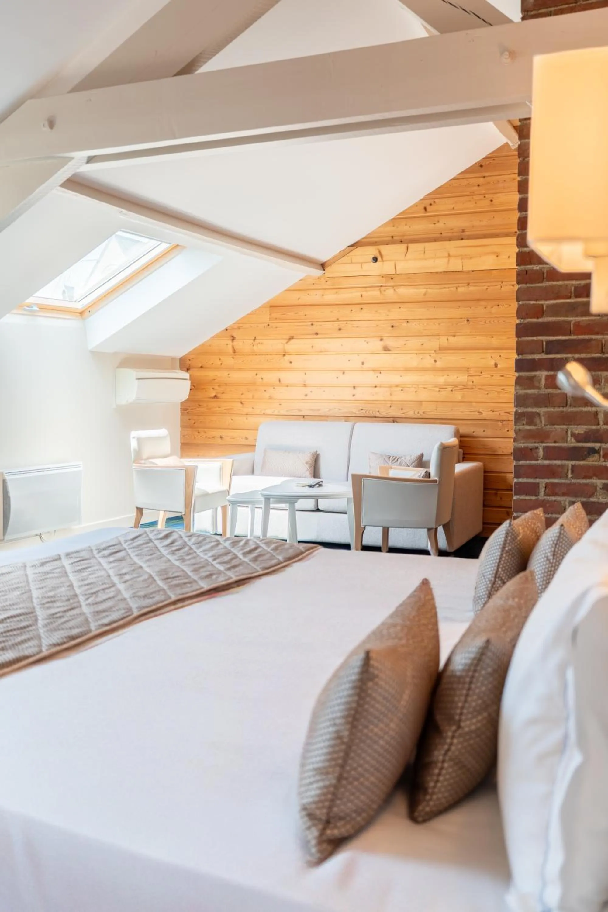 Bed in Hotel d'Angleterre