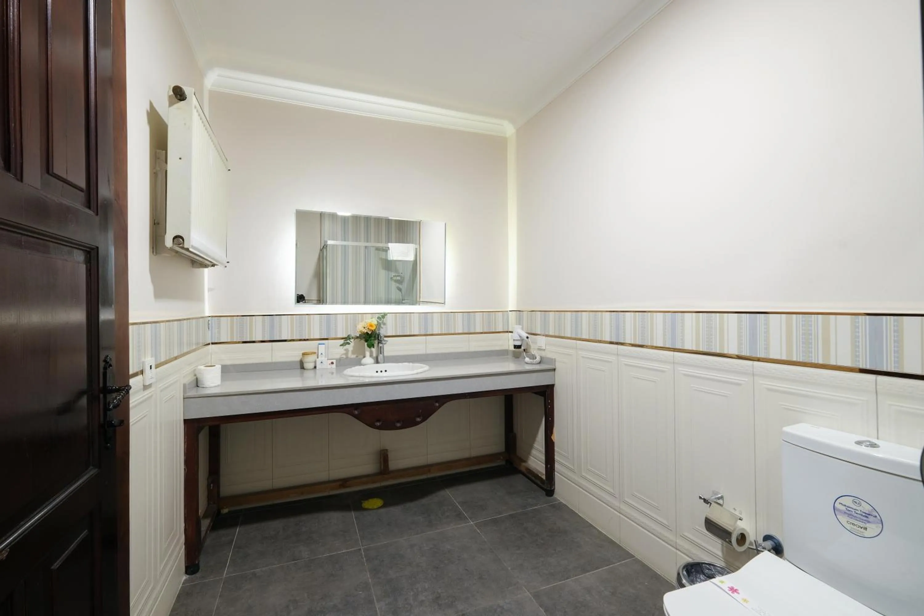 Toilet in Otantik Hotel & Spa