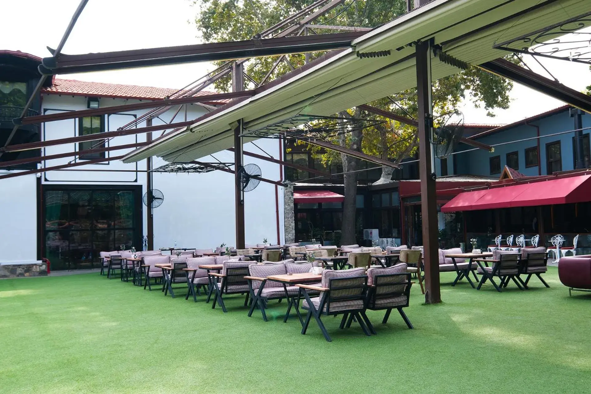 Restaurant/places to eat in Otantik Hotel & Spa Restaurant/places to eat in Otantik Hotel & Spa