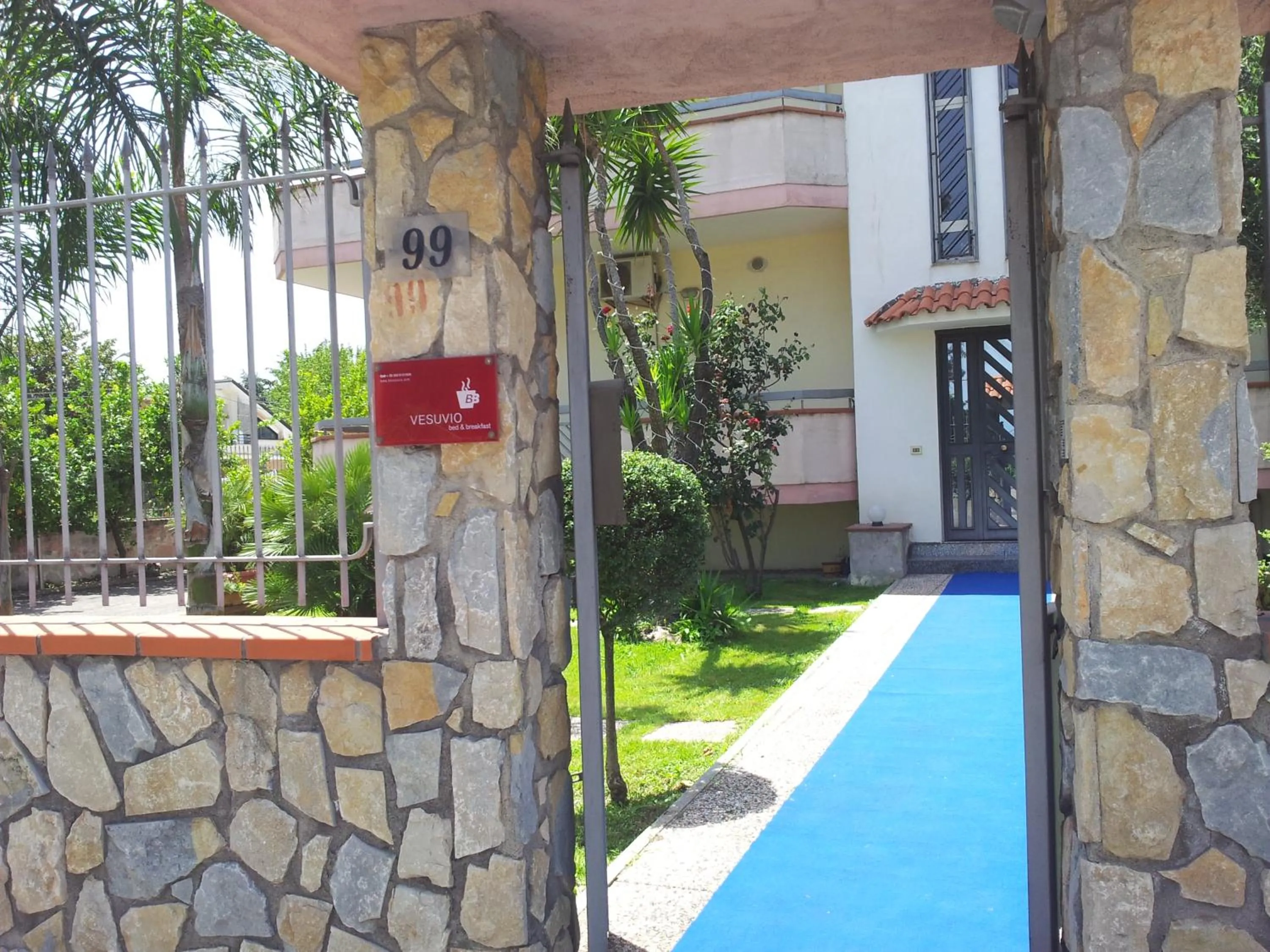 Facade/entrance in Vesuvio Bed & Breakfast