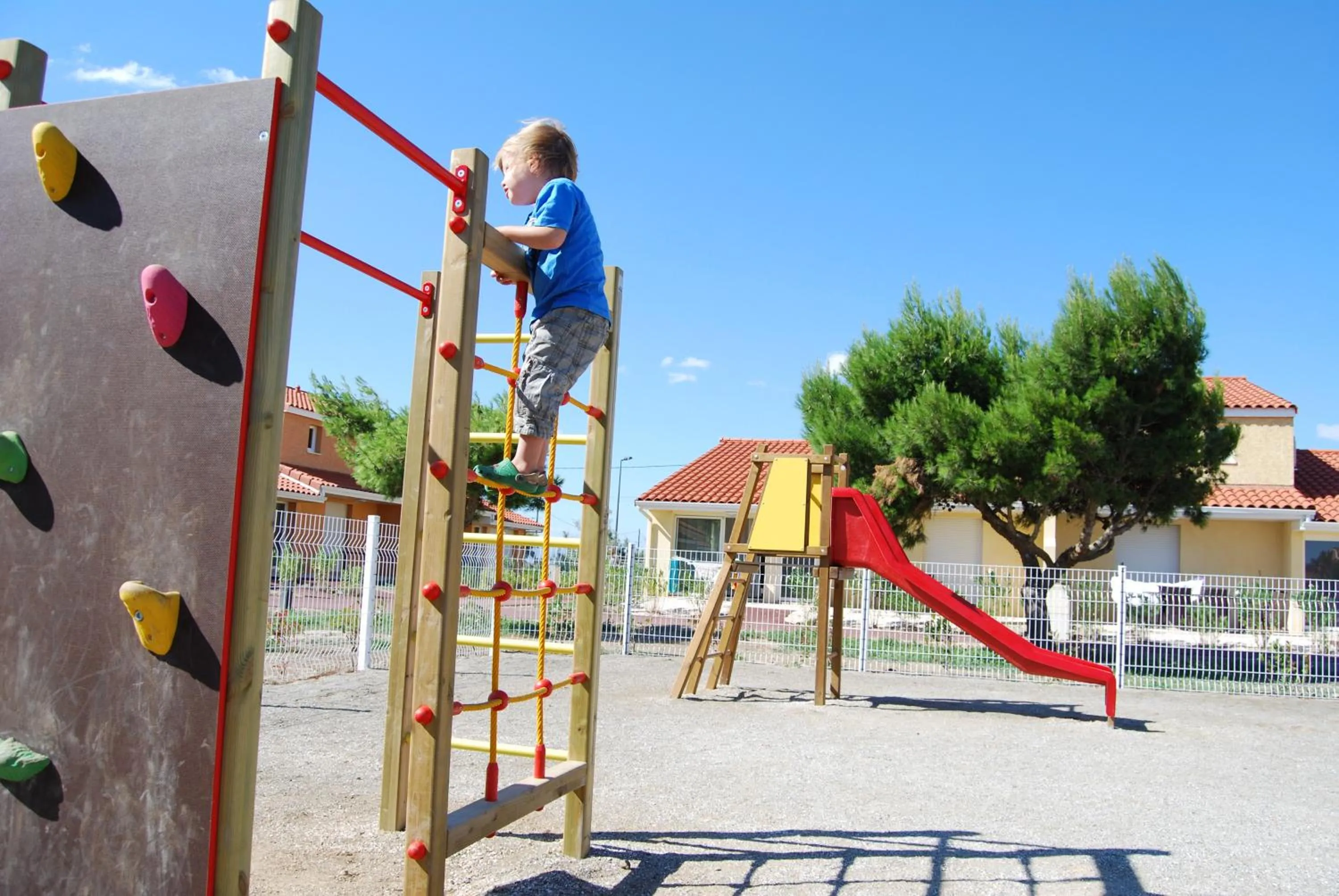 Children play ground in Lagrange Grand Bleu Vacances – Résidence Le Mas de Torreilles