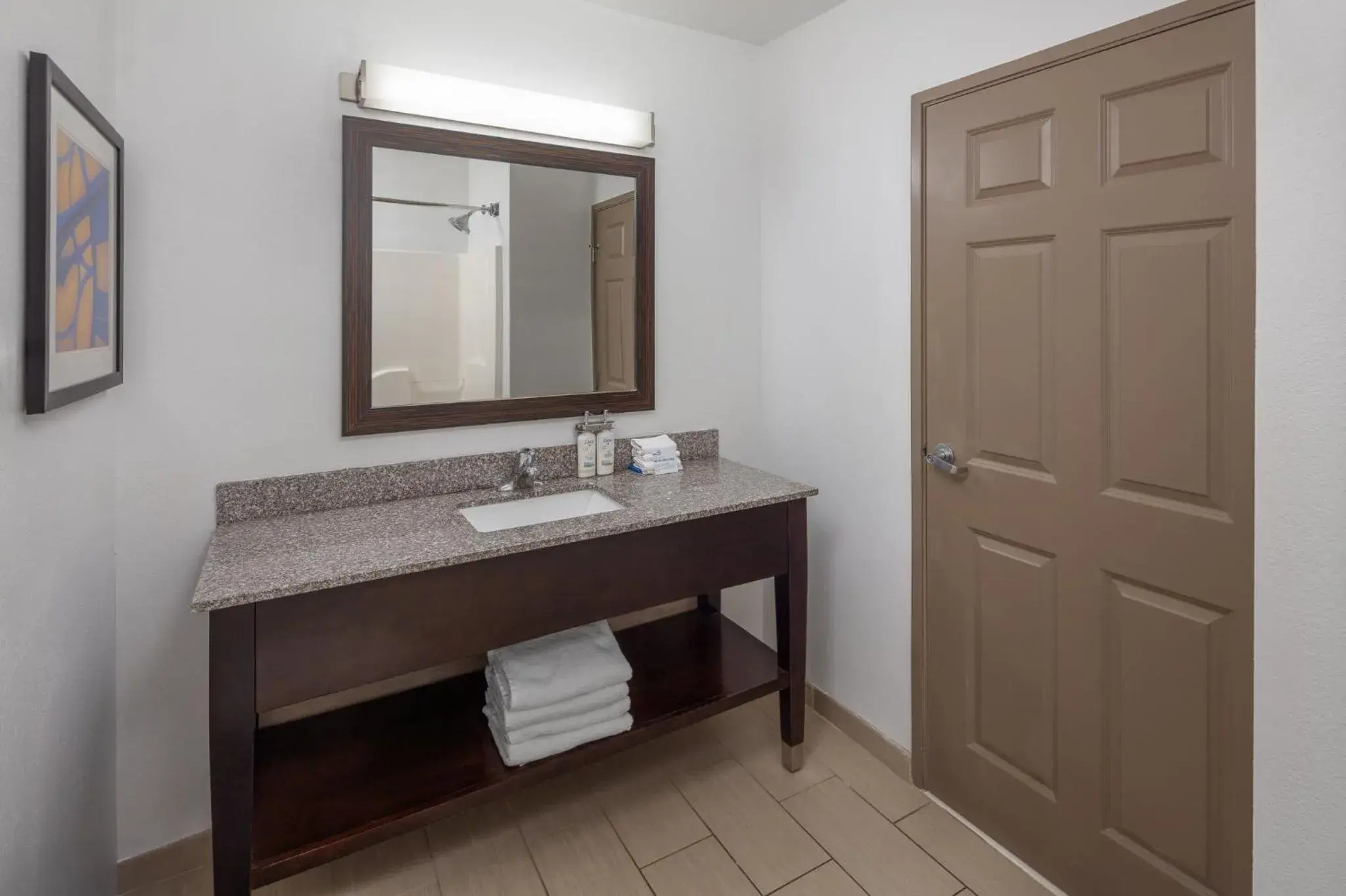 Standard Room in Holiday Inn Express Hotel & Suites St. Louis West-O'Fallon by IHG Standard Room in Holiday Inn Express Hotel & Suites St. Louis West-O'Fallon by IHG