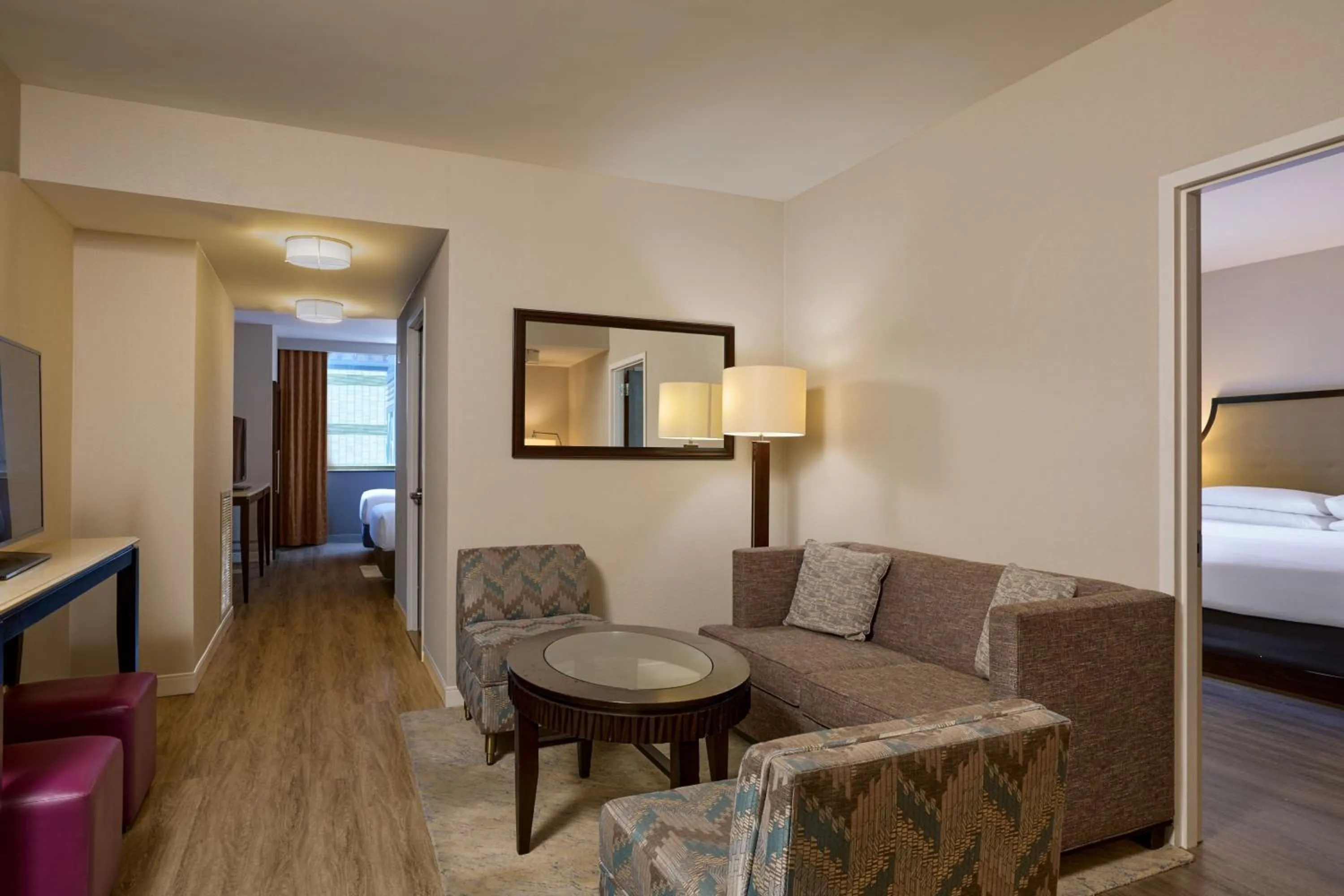 Lounge or bar, Bed in Sheraton Brooklyn New York