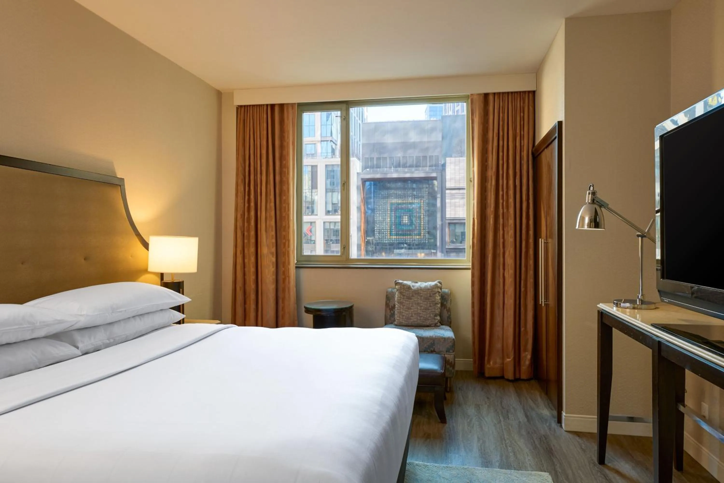 Photo of the whole room, Bed in Sheraton Brooklyn New York