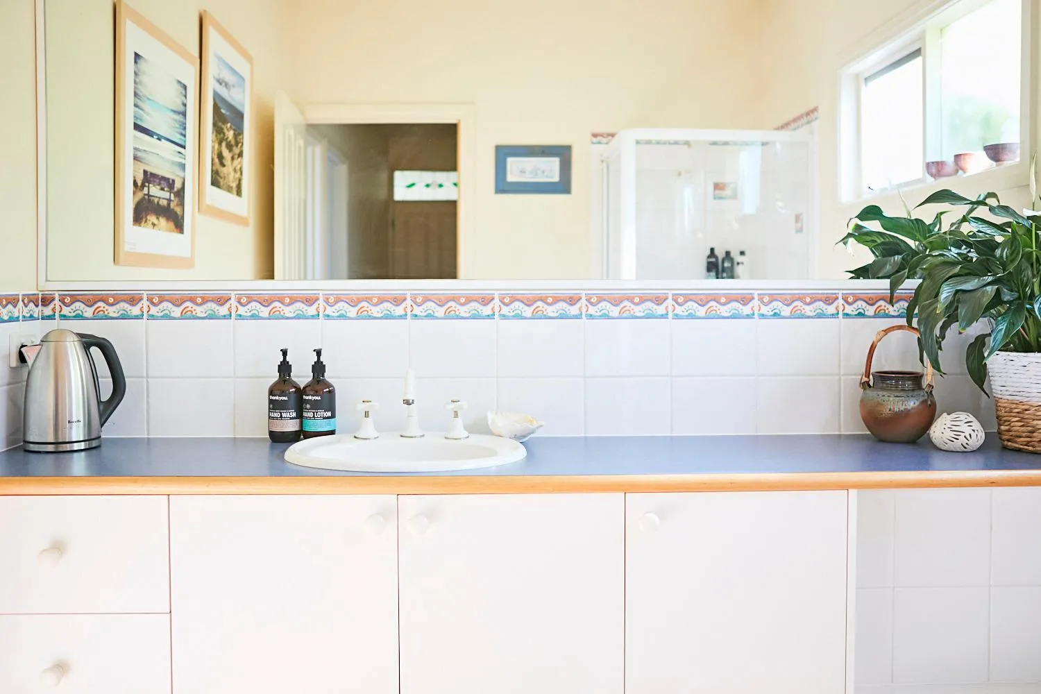Bathroom in The Potters Garden B&B