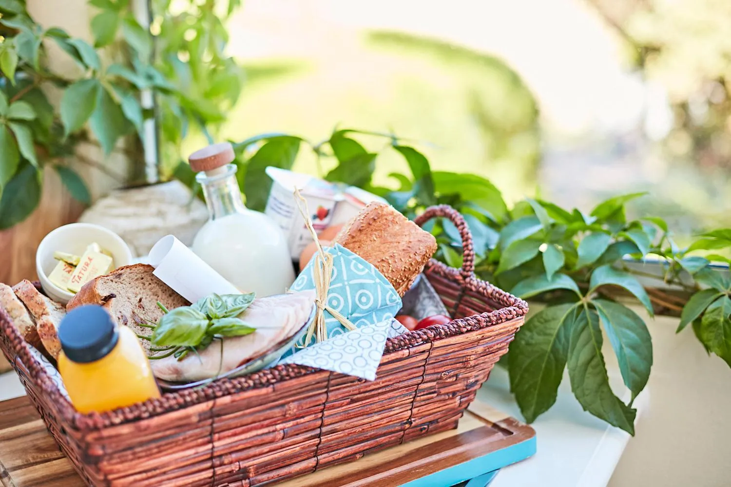 Food and drinks in The Potters Garden B&B