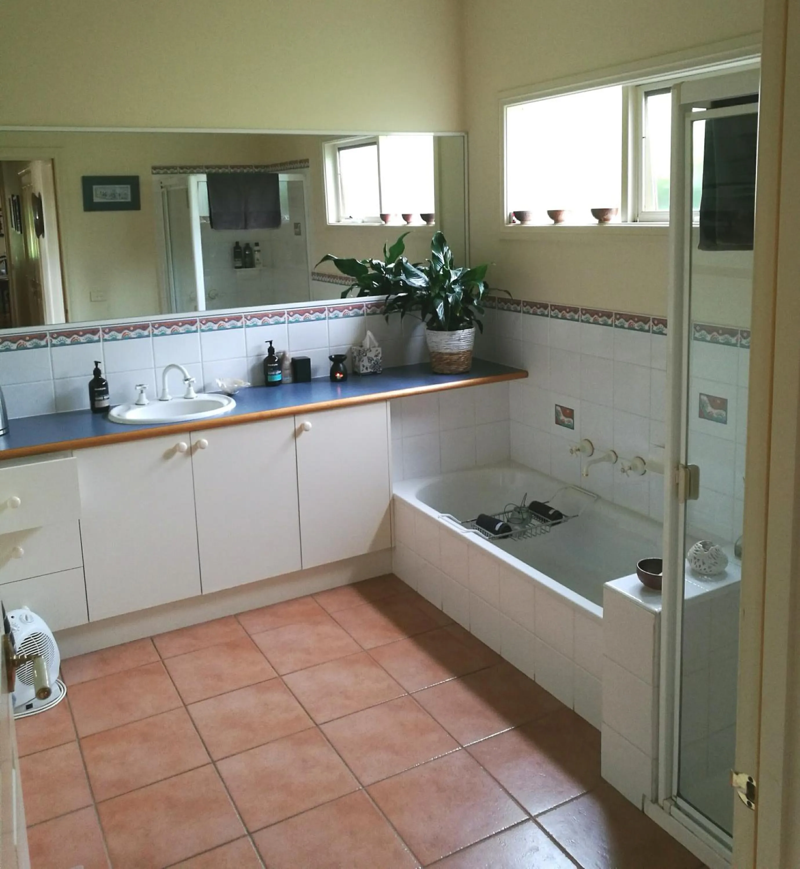 Bathroom in The Potters Garden B&B