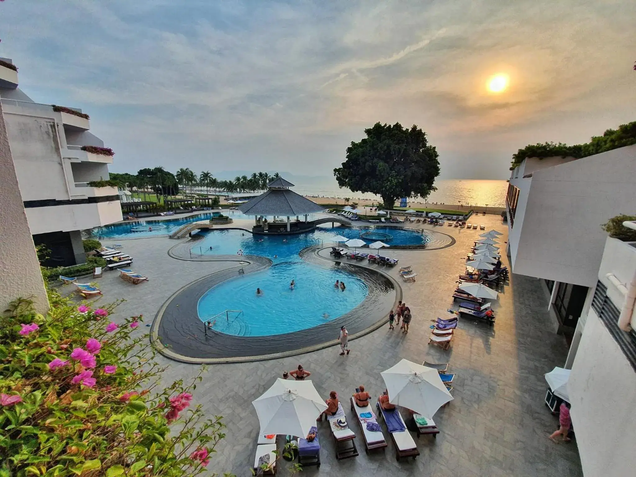 Swimming pool, Pool View in Ambassador City Jomtien Ocean Wing