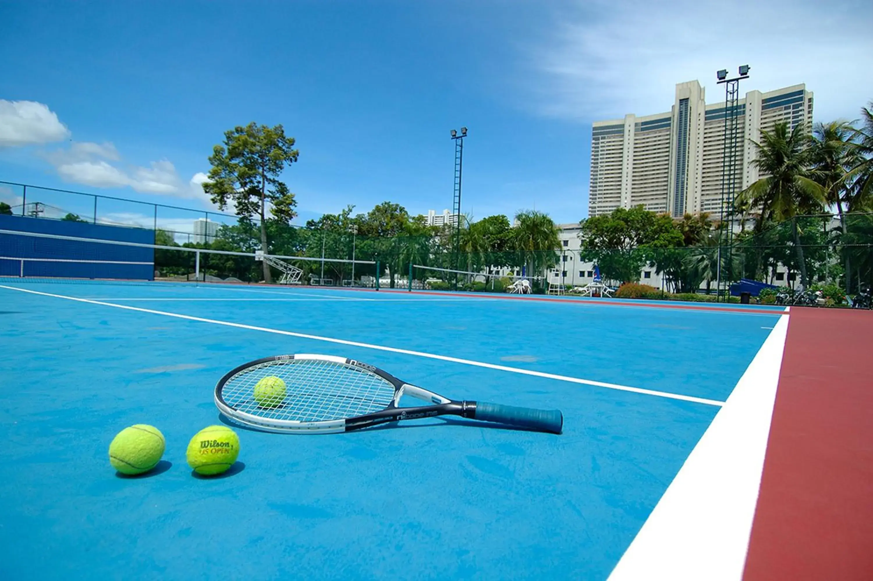 Spa and wellness centre/facilities, Tennis/Squash in Ambassador City Jomtien Ocean Wing