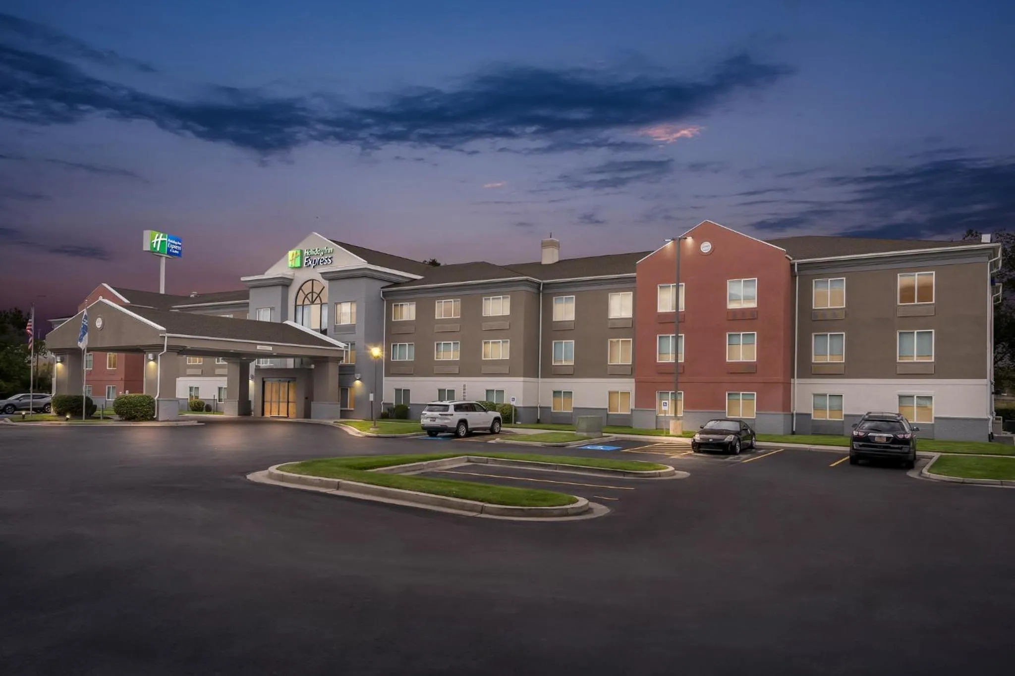 Property building in Holiday Inn Express Ogden by IHG