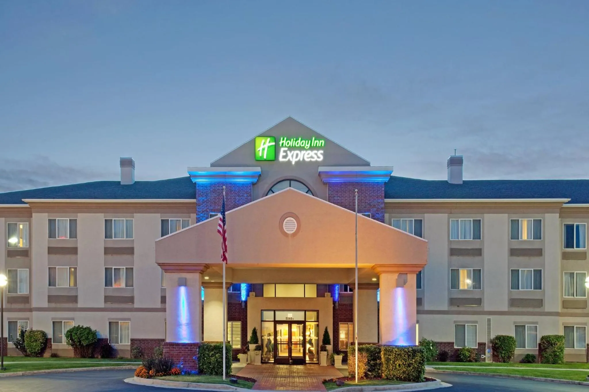 Property building in Holiday Inn Express Ogden by IHG