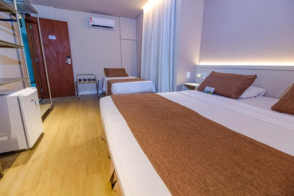 Bed in Littoral Express