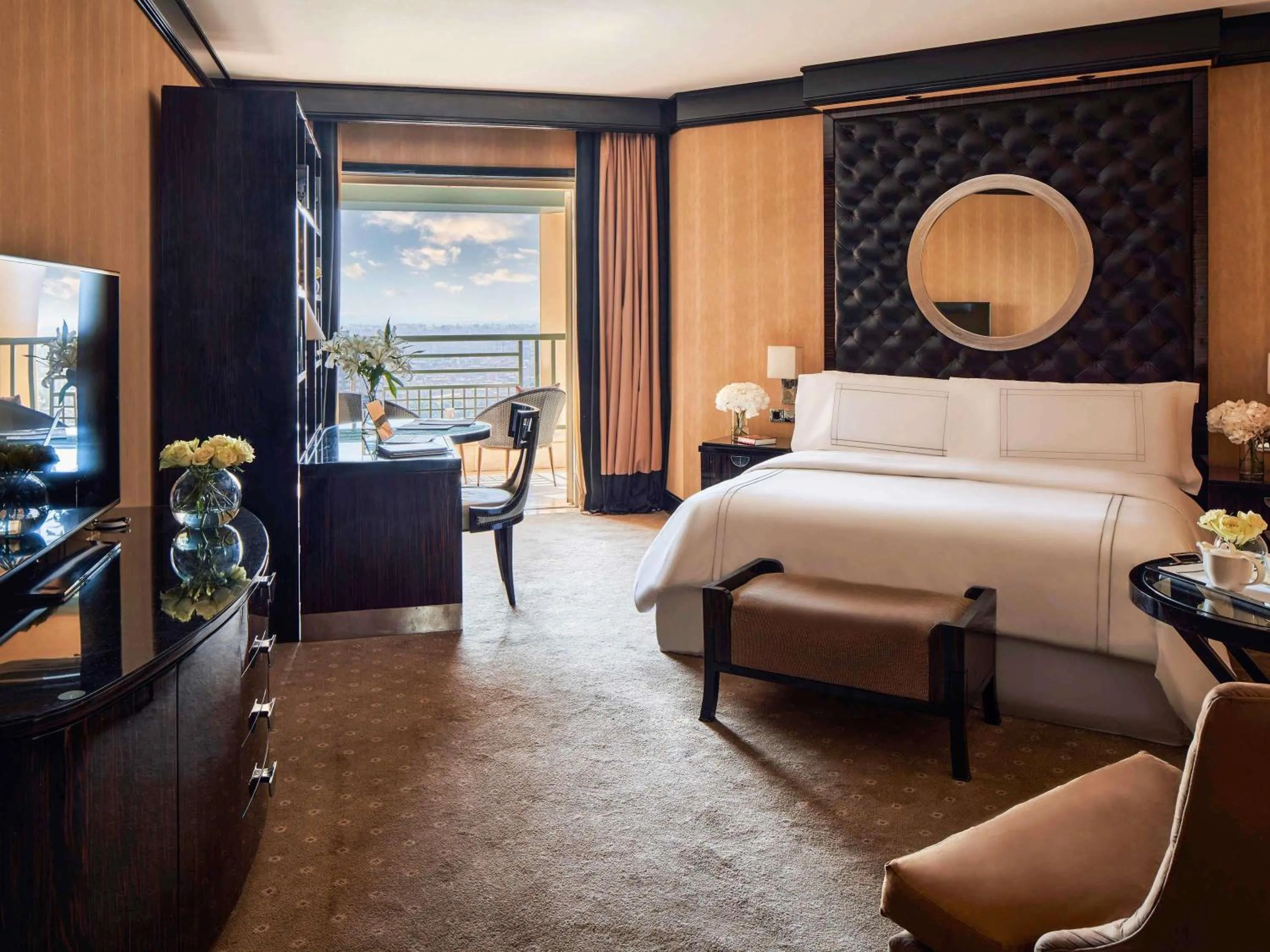 Property building, Bed in Fairmont Nile City