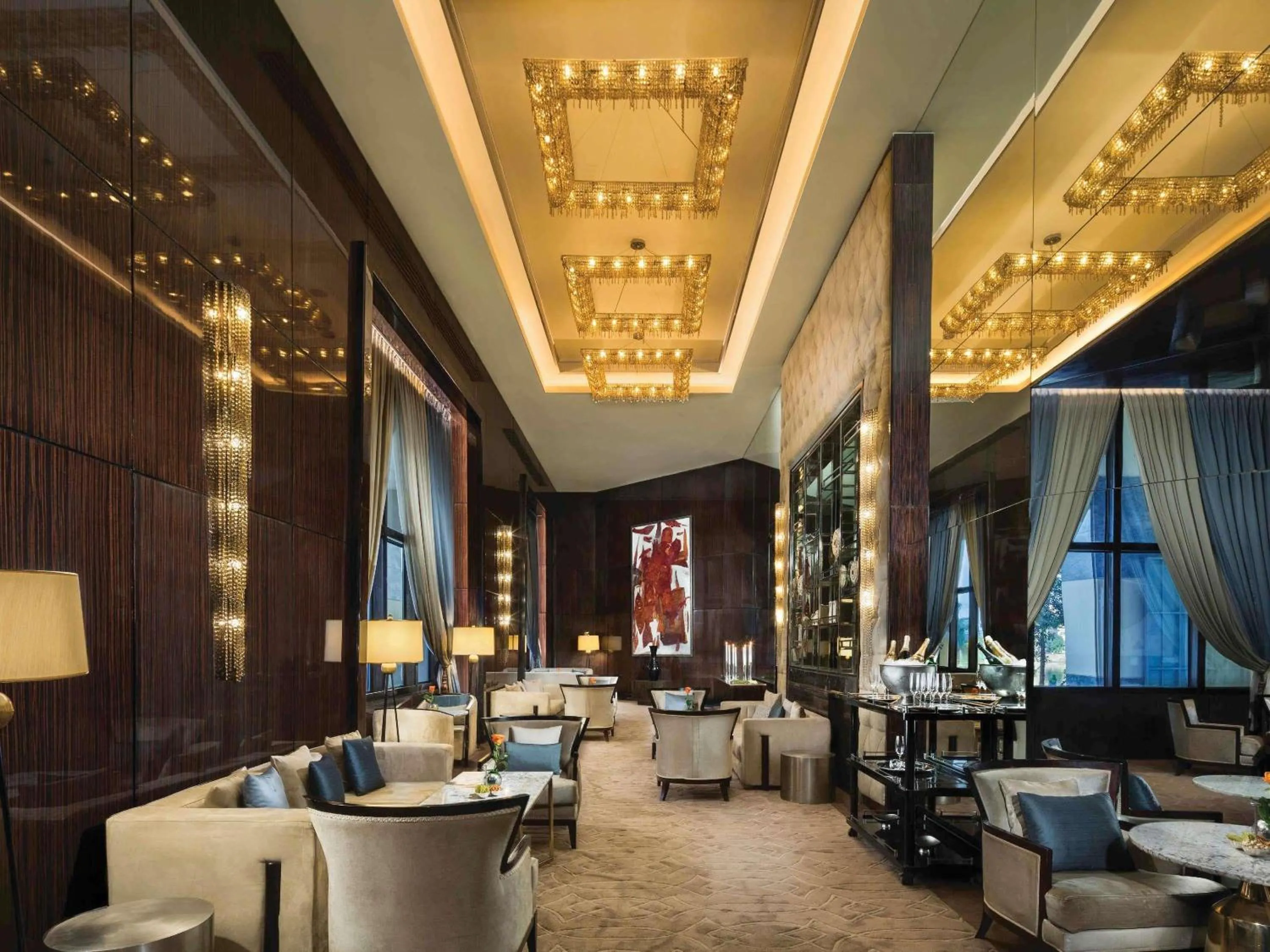 Restaurant/places to eat in Fairmont Nile City