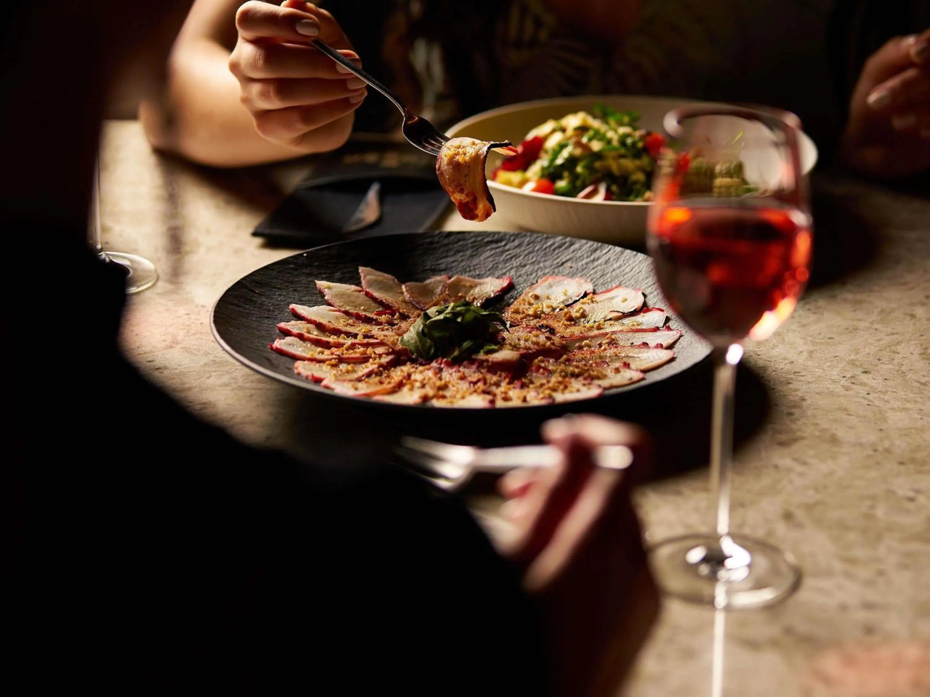 Restaurant/places to eat in Fairmont Nile City