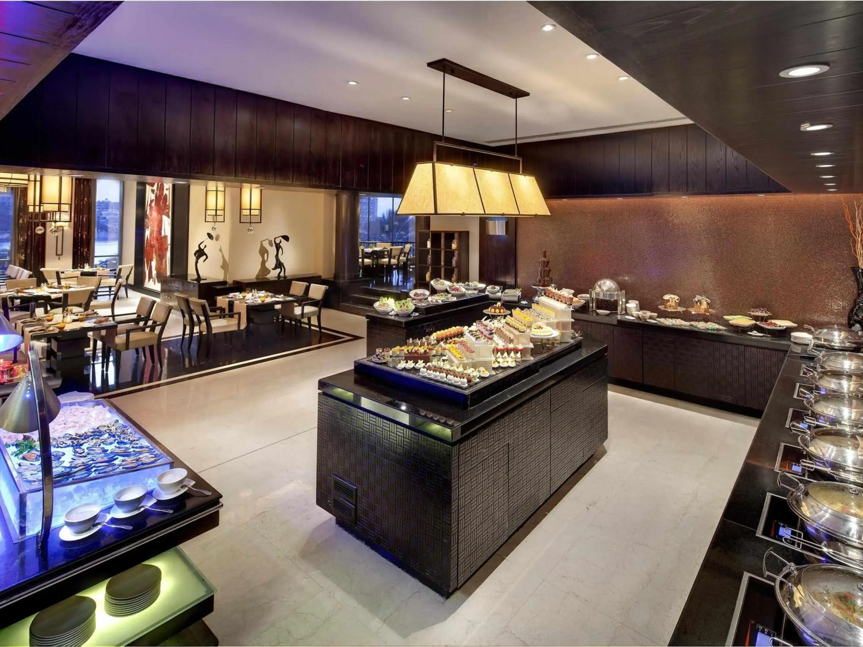 Restaurant/places to eat in Fairmont Nile City Restaurant/places to eat in Fairmont Nile City