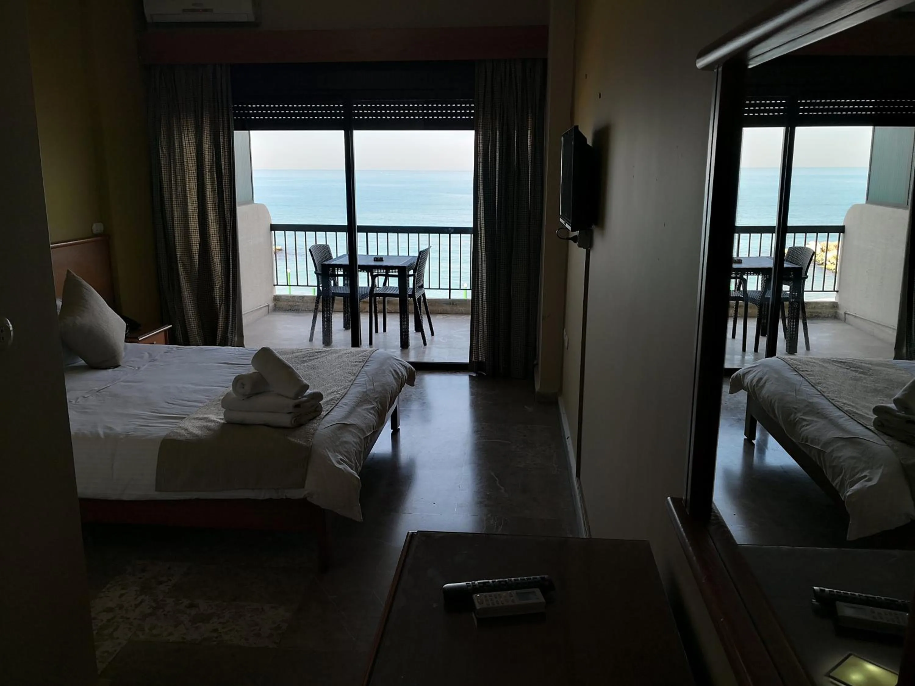 Standard Room with Sea View in Holiday Suites Hotel & Beach Resort