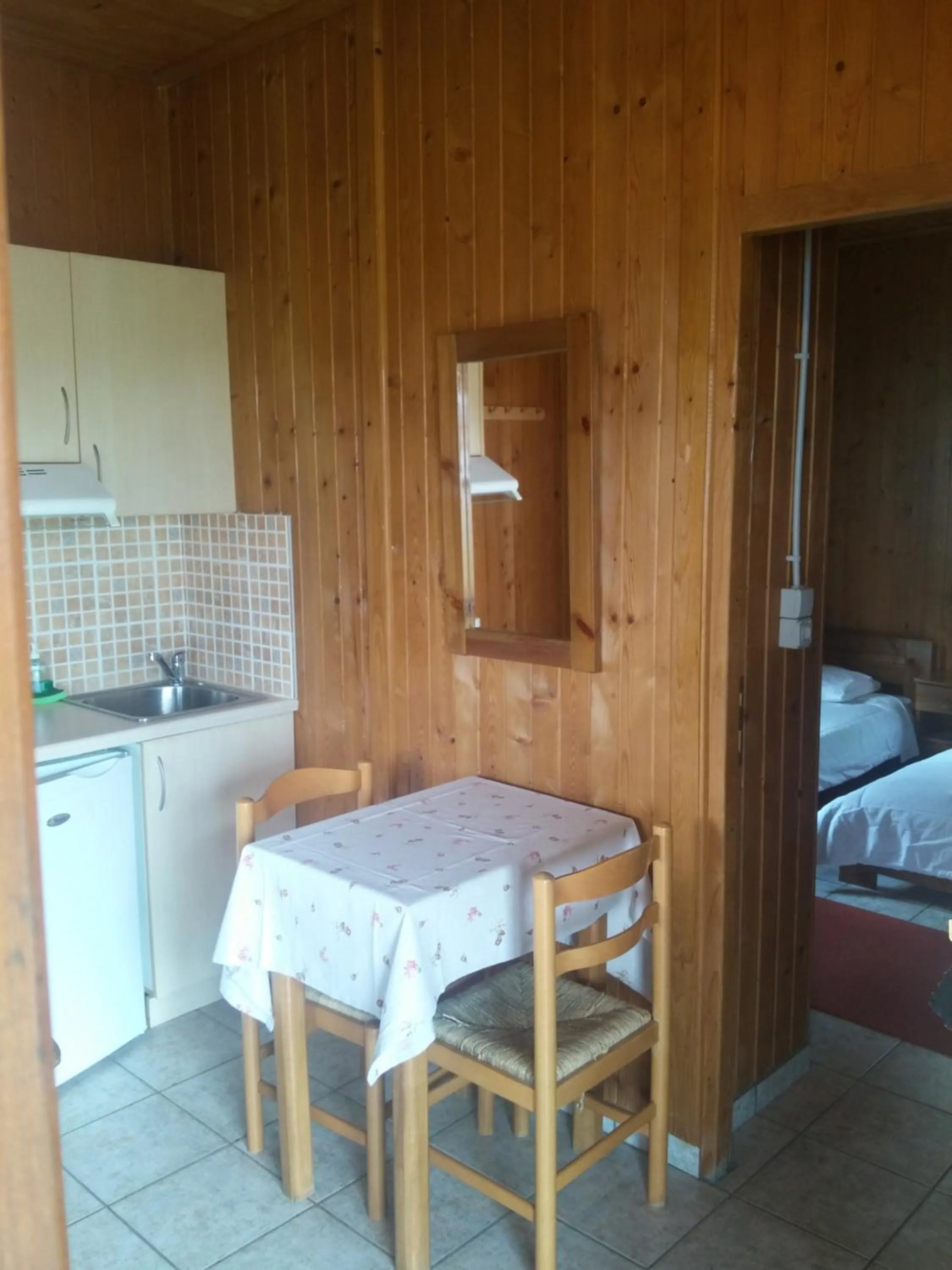 Kitchen or kitchenette, Bed in Livadaki Village