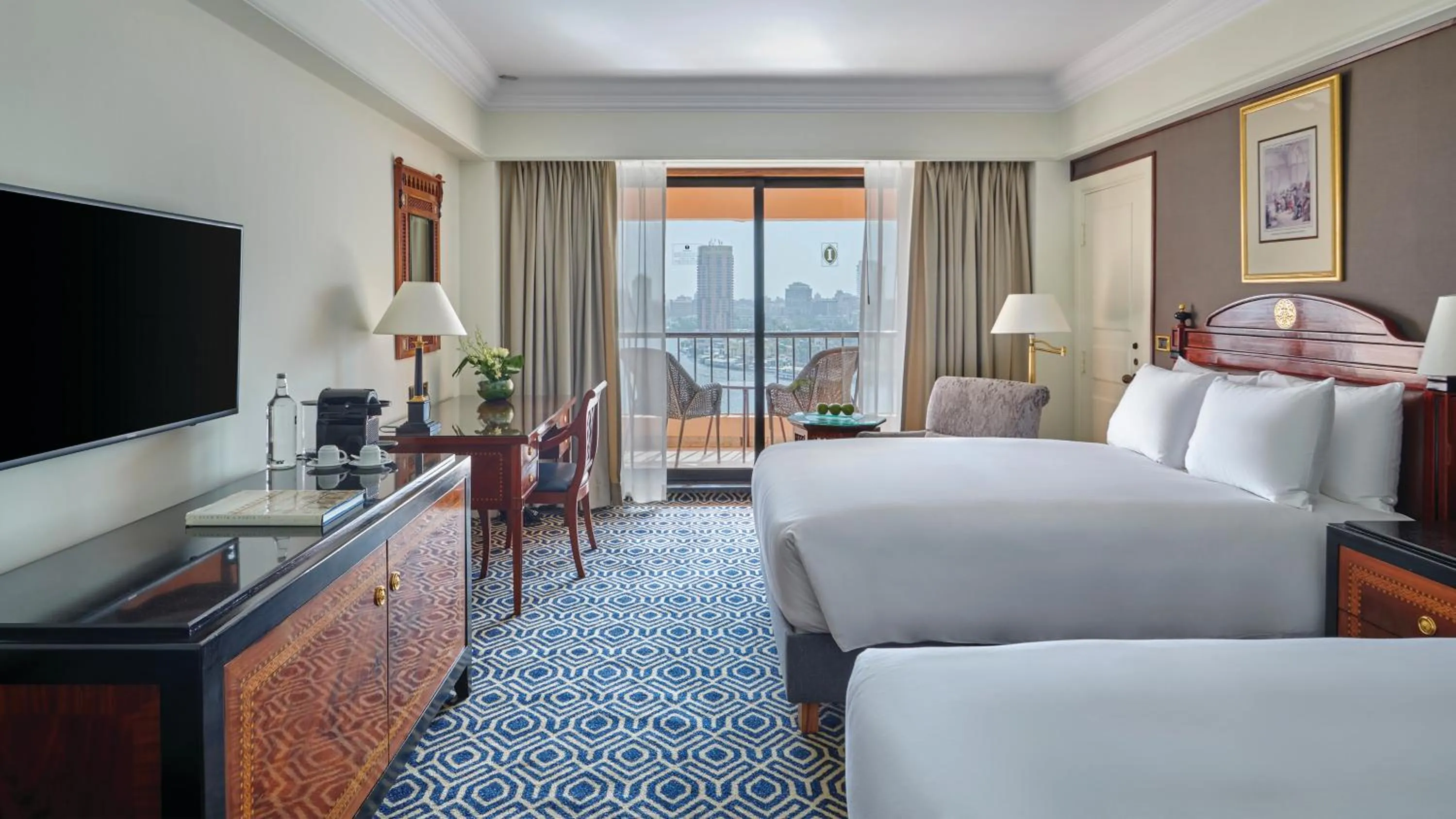 View (from property/room), Bed in InterContinental Cairo Semiramis by IHG