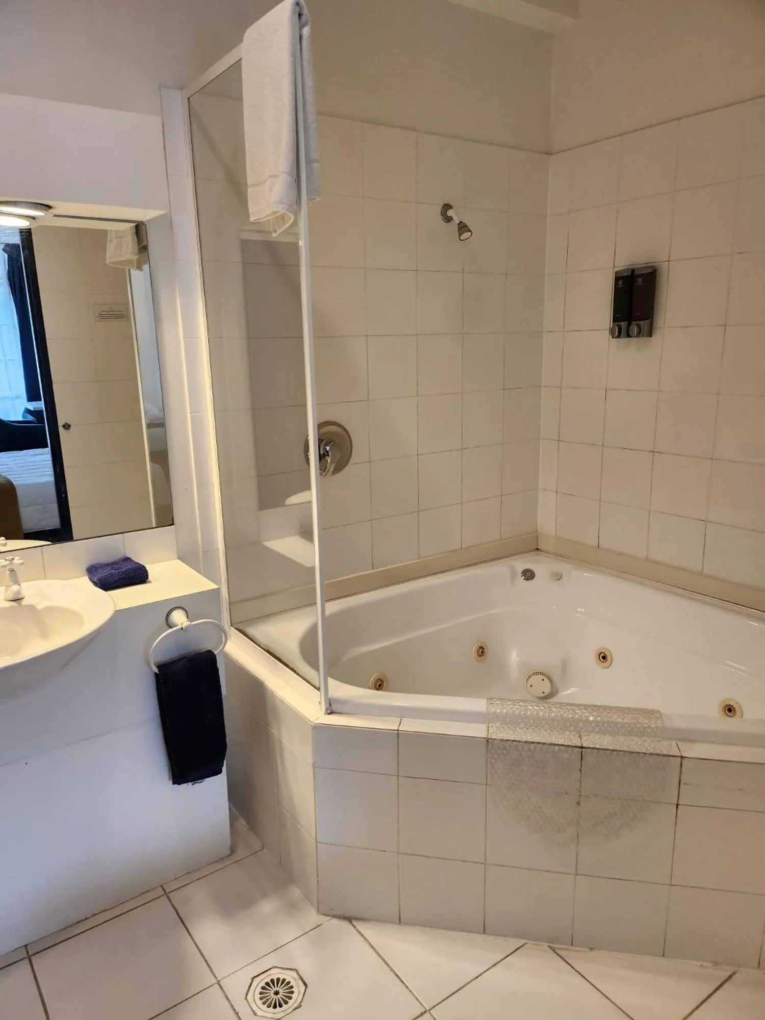 U Studios Paraparaumu Beach