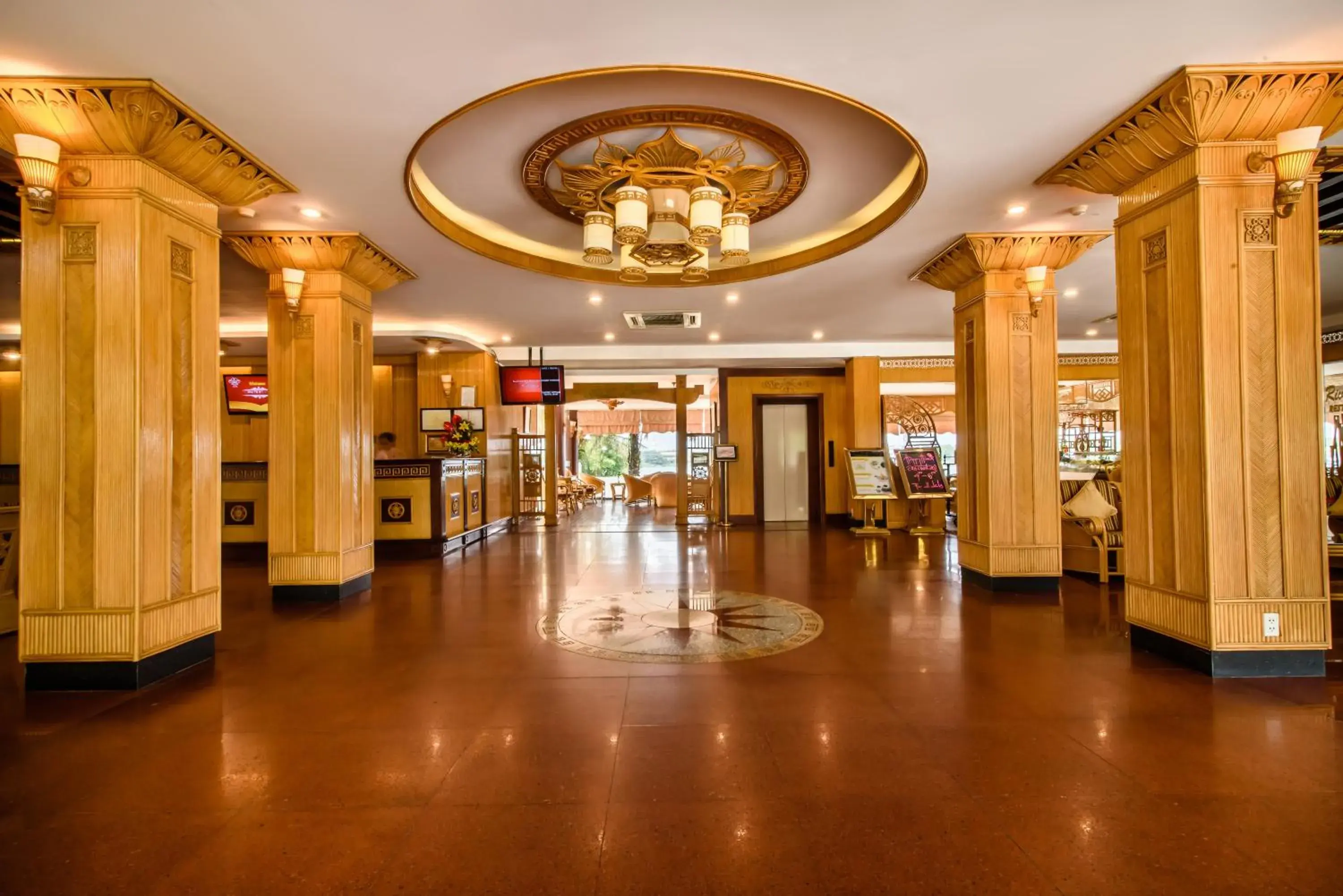 Lobby or reception in Huong Giang Hotel Resort & Spa Lobby or reception in Huong Giang Hotel Resort & Spa