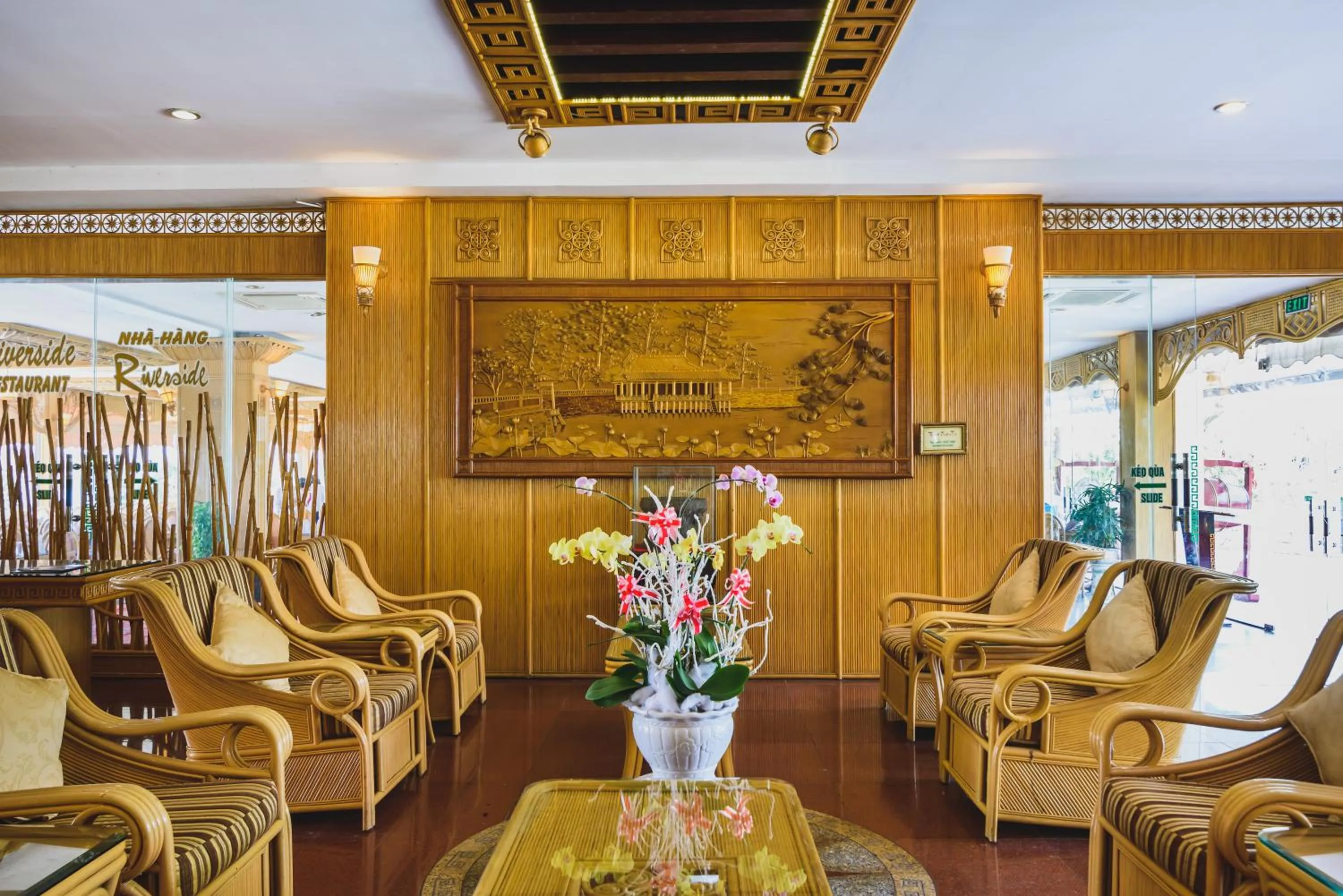 Lounge or bar in Huong Giang Hotel Resort & Spa