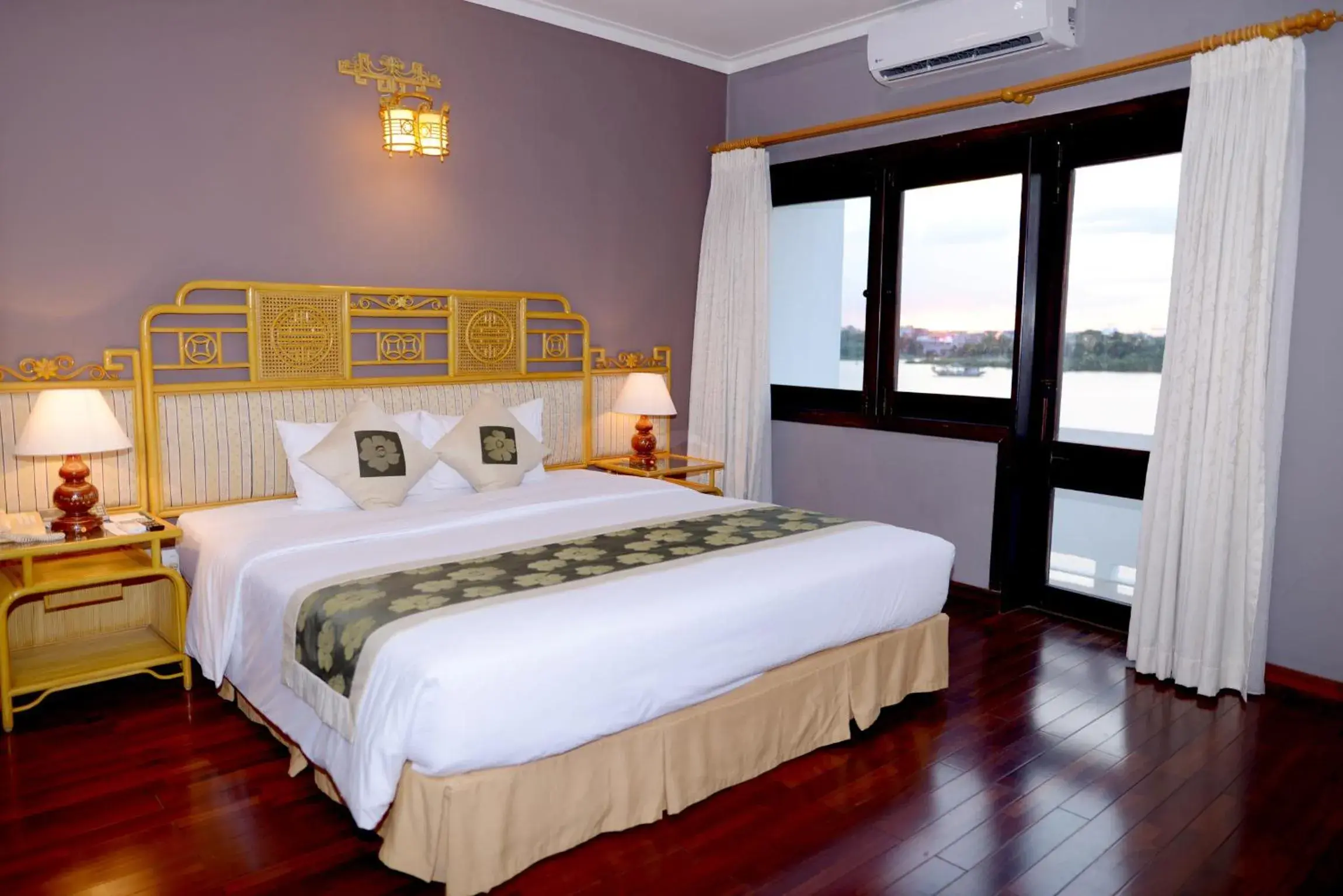 Bed in Huong Giang Hotel Resort & Spa Bed in Huong Giang Hotel Resort & Spa