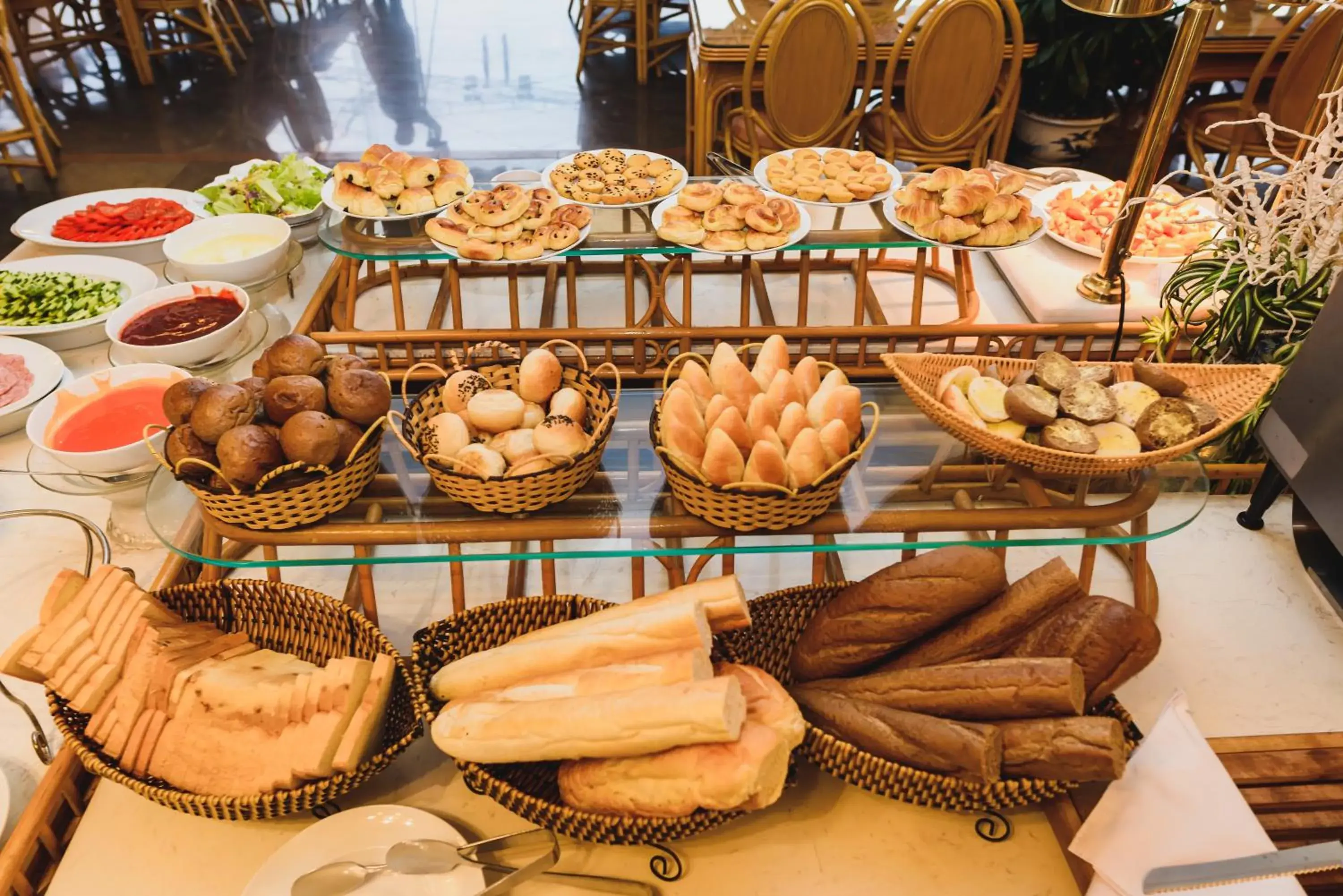 Buffet breakfast in Huong Giang Hotel Resort & Spa Buffet breakfast in Huong Giang Hotel Resort & Spa