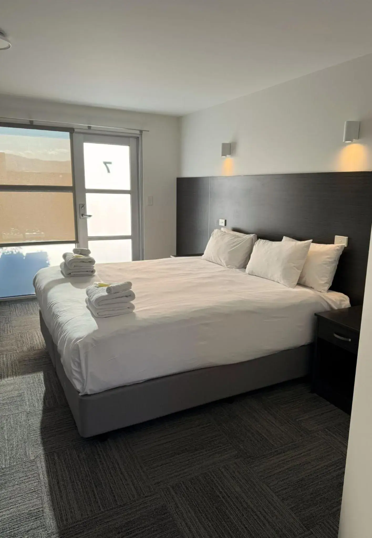 Bed in Brighton Hotel Motel Bed in Brighton Hotel Motel