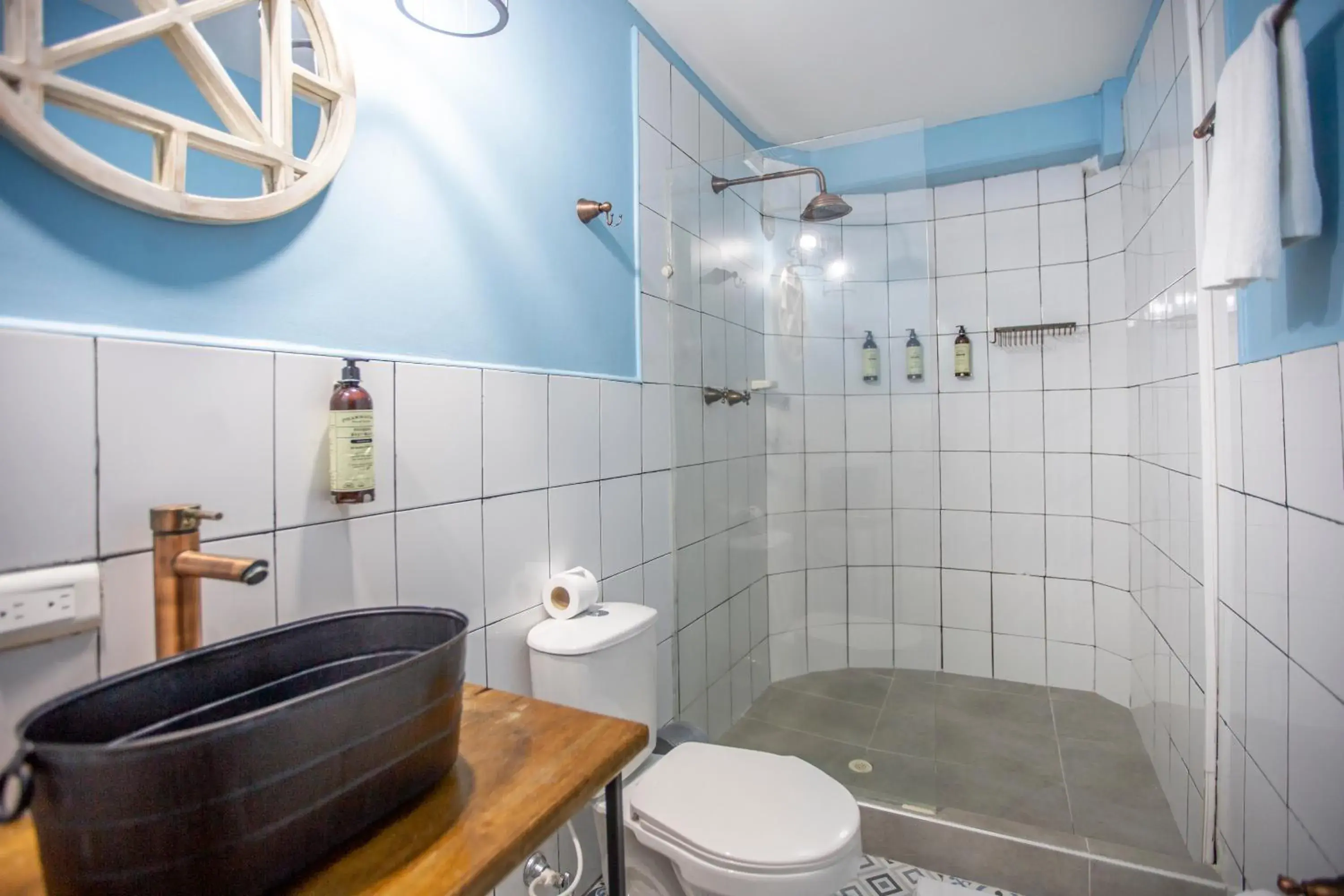 Shower in Socialtel Medellin Shower in Socialtel Medellin