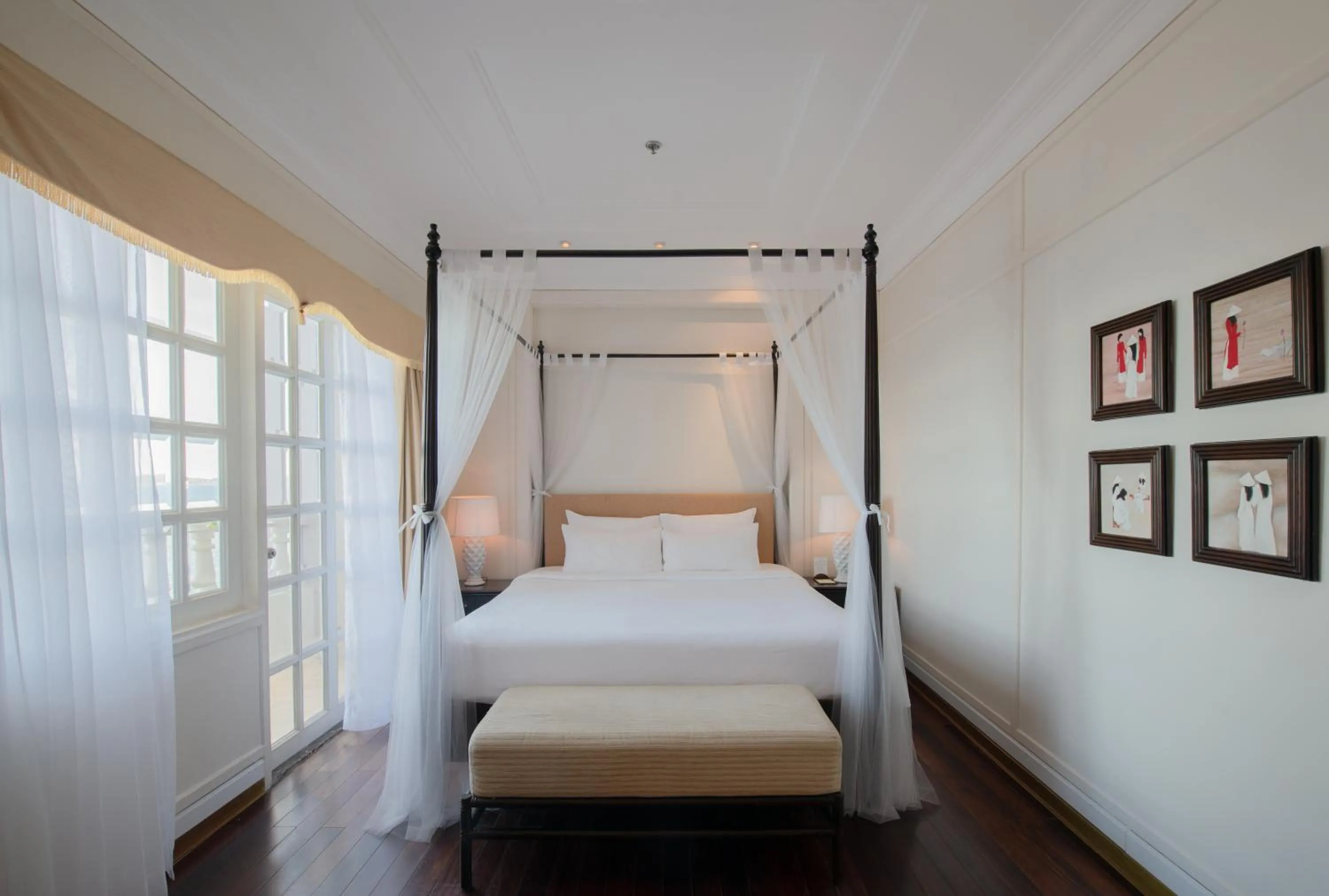 Bed in Sunrise Nha Trang Beach Hotel & Spa
