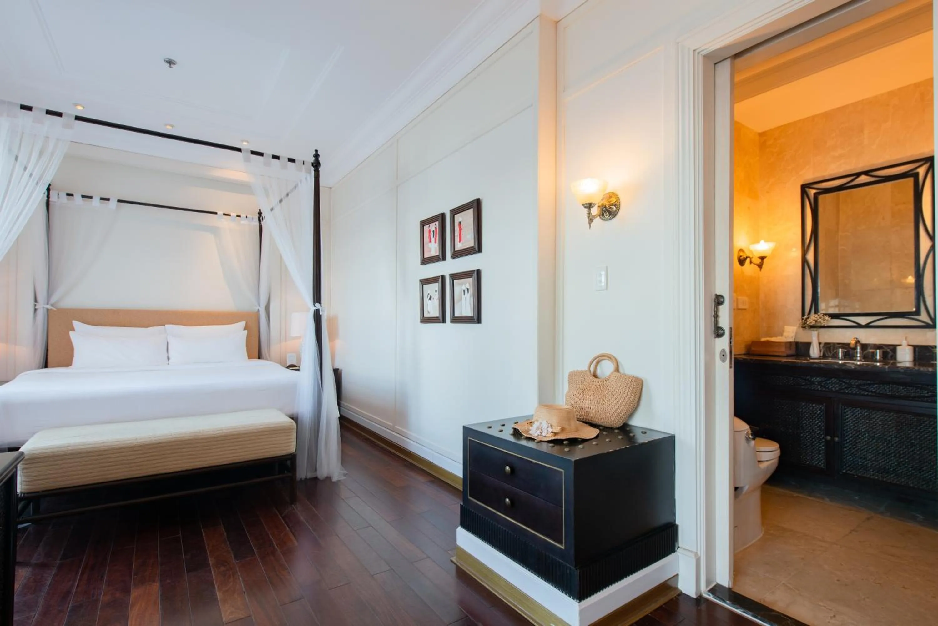 Bed in Sunrise Nha Trang Beach Hotel & Spa