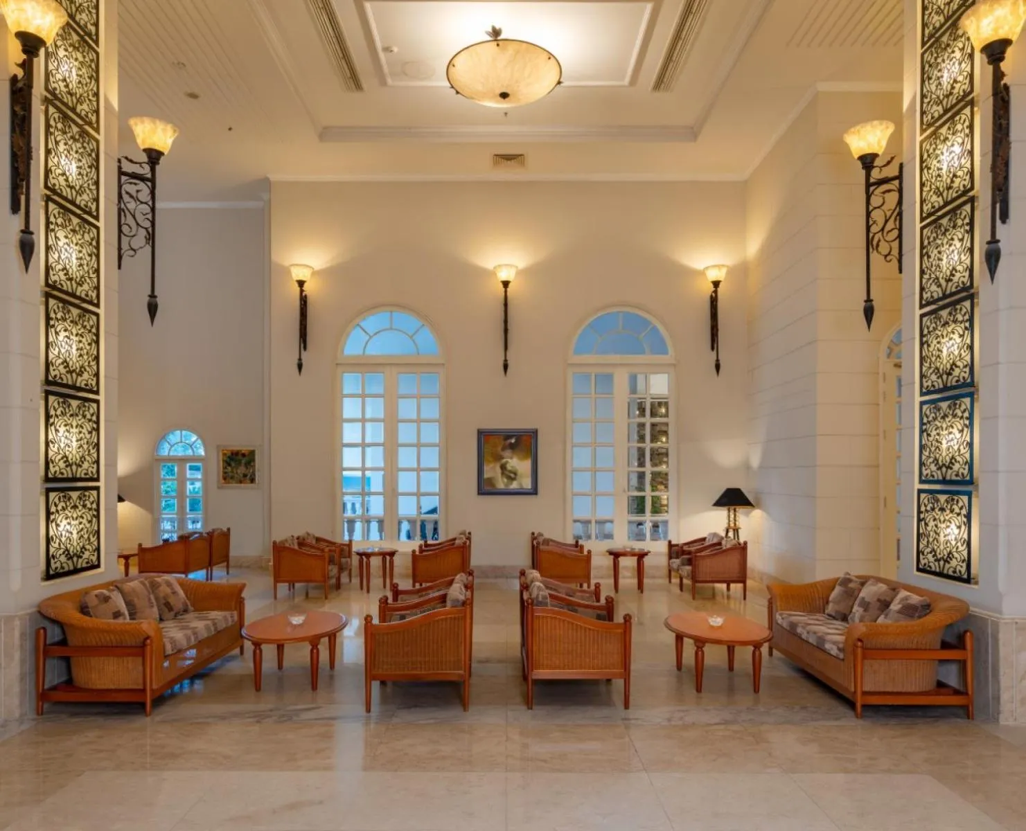Lobby or reception in Sunrise Nha Trang Beach Hotel & Spa