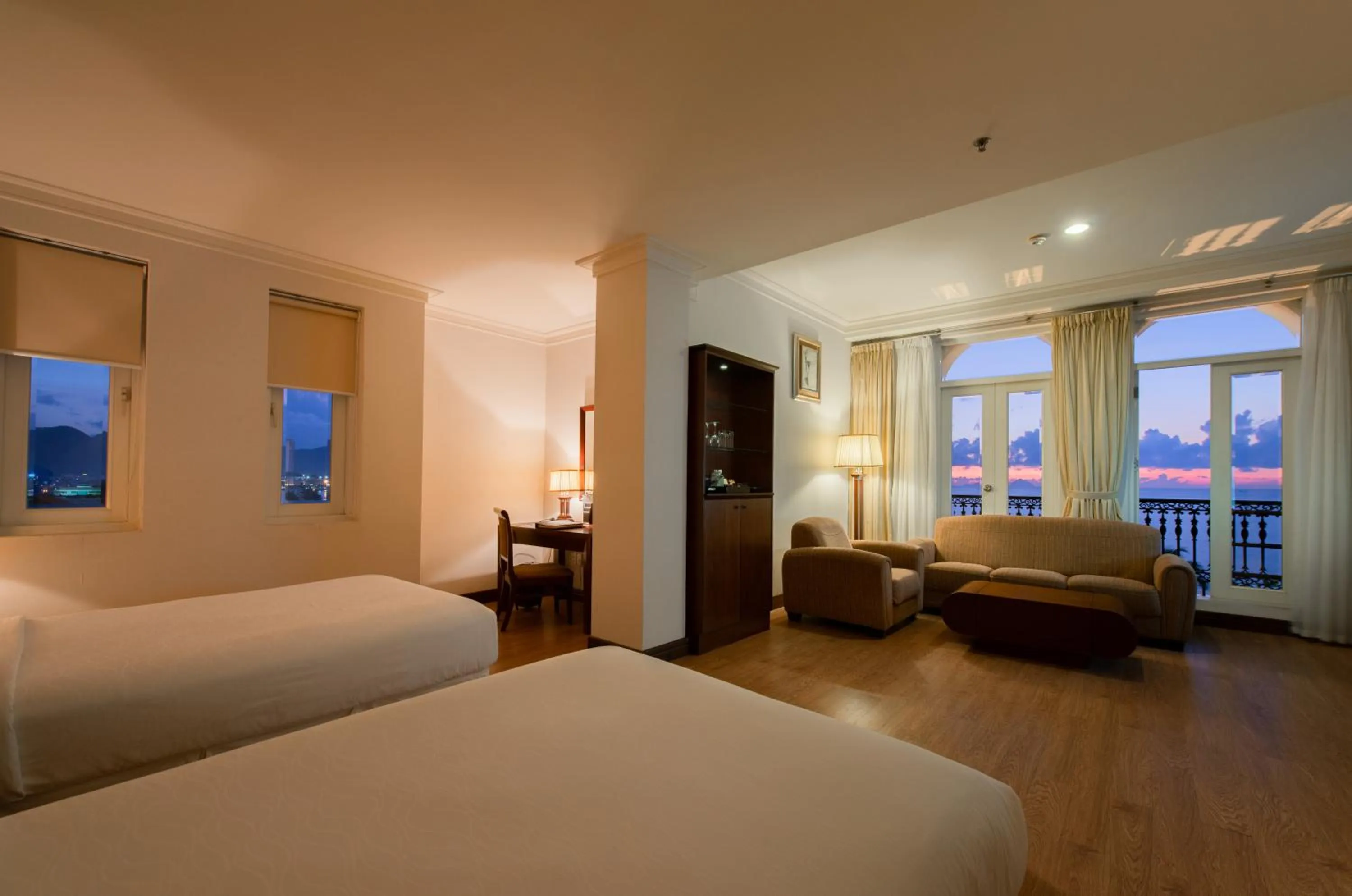 Photo of the whole room, Bed in Sunrise Nha Trang Beach Hotel & Spa