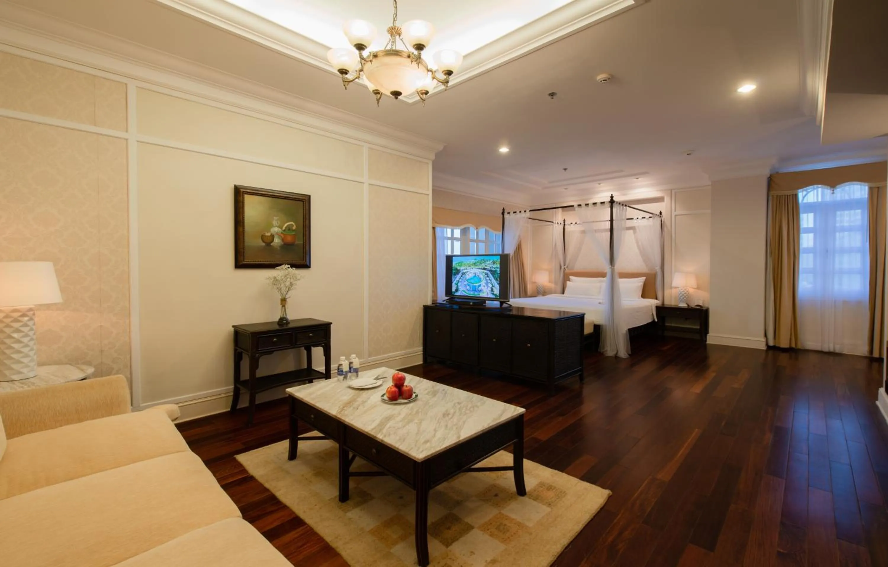 Photo of the whole room, Bed in Sunrise Nha Trang Beach Hotel & Spa