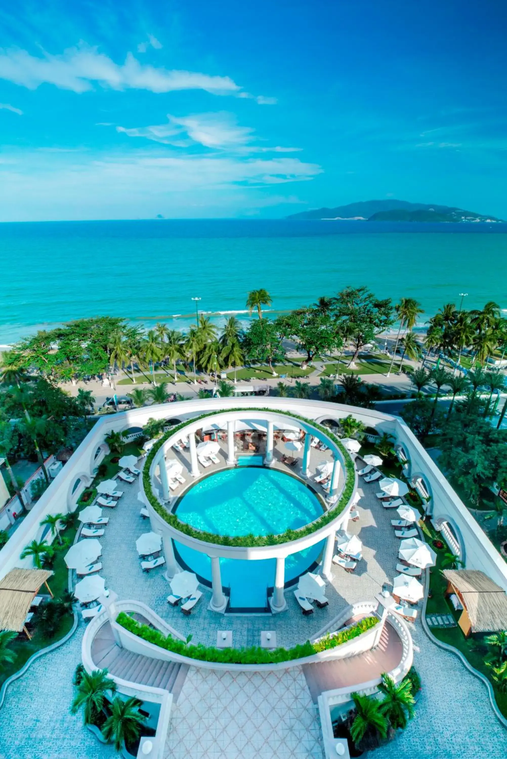Pool view in Sunrise Nha Trang Beach Hotel & Spa Pool view in Sunrise Nha Trang Beach Hotel & Spa