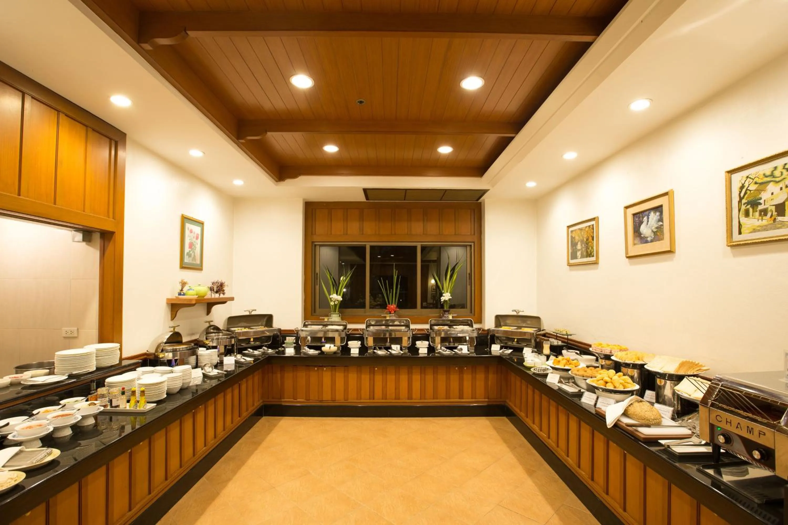 Restaurant/places to eat in The Imperial River House Resort, Chiang Rai