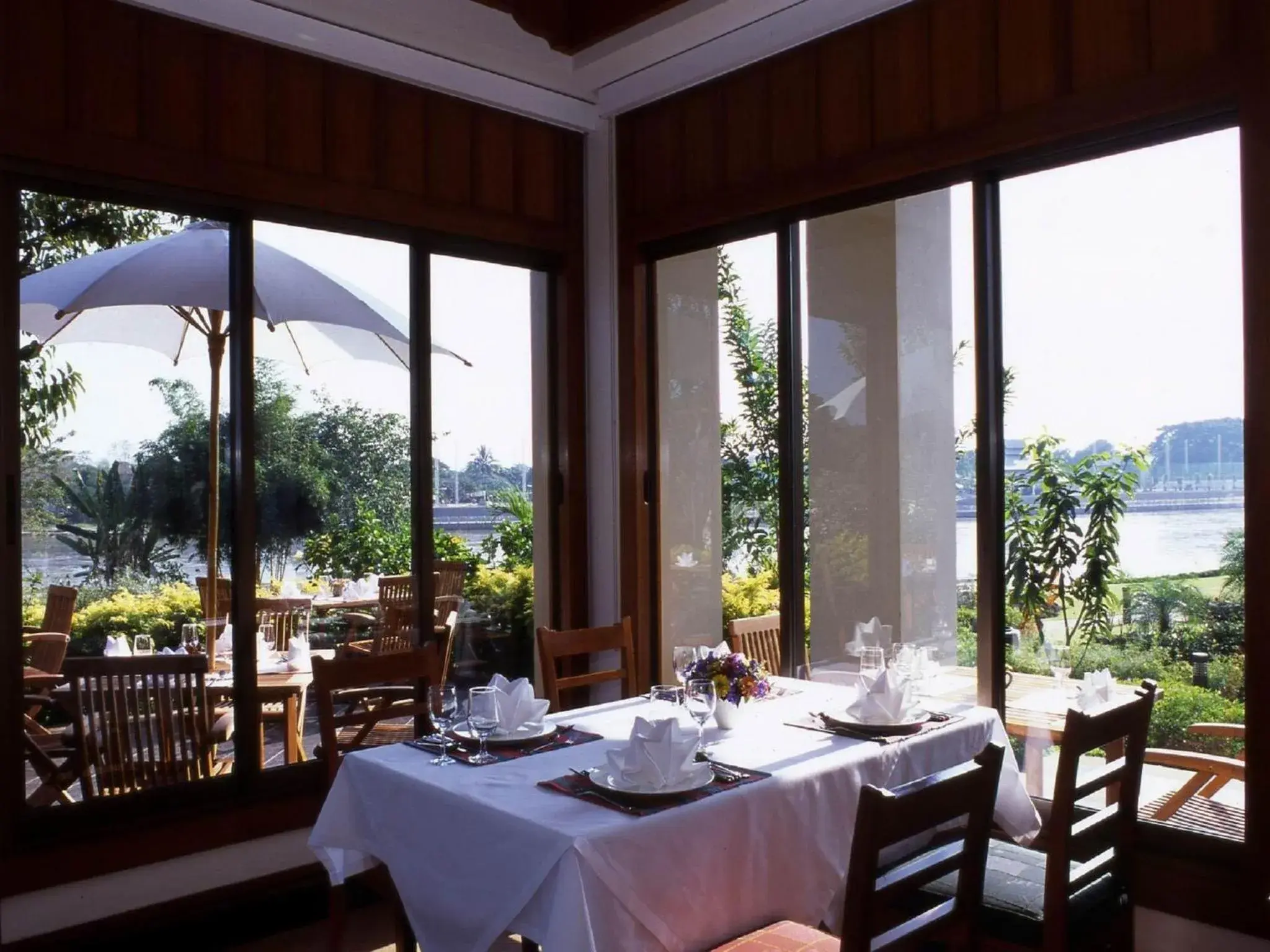 Restaurant/places to eat in The Imperial River House Resort, Chiang Rai Restaurant/places to eat in The Imperial River House Resort, Chiang Rai
