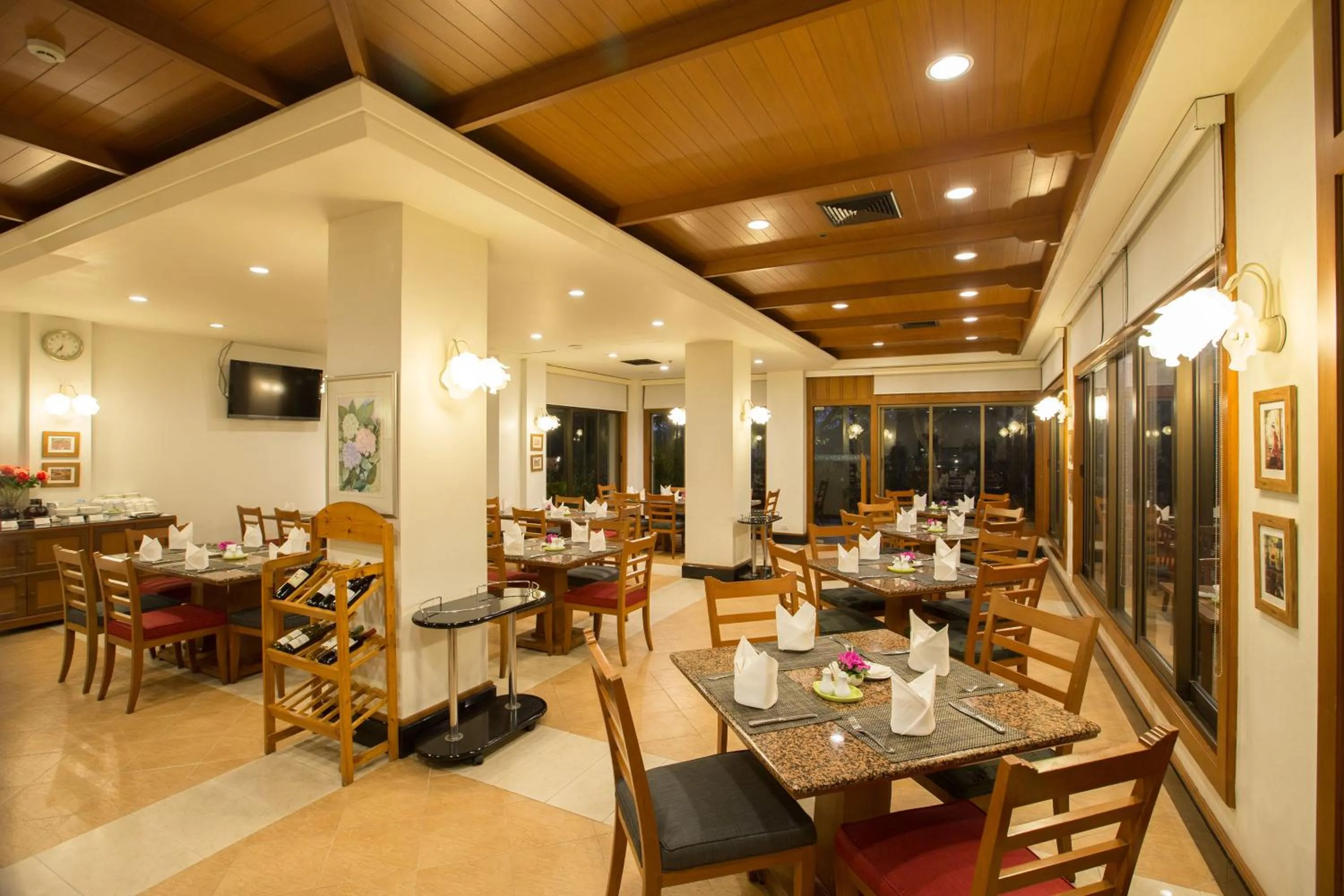 Restaurant/places to eat in The Imperial River House Resort, Chiang Rai