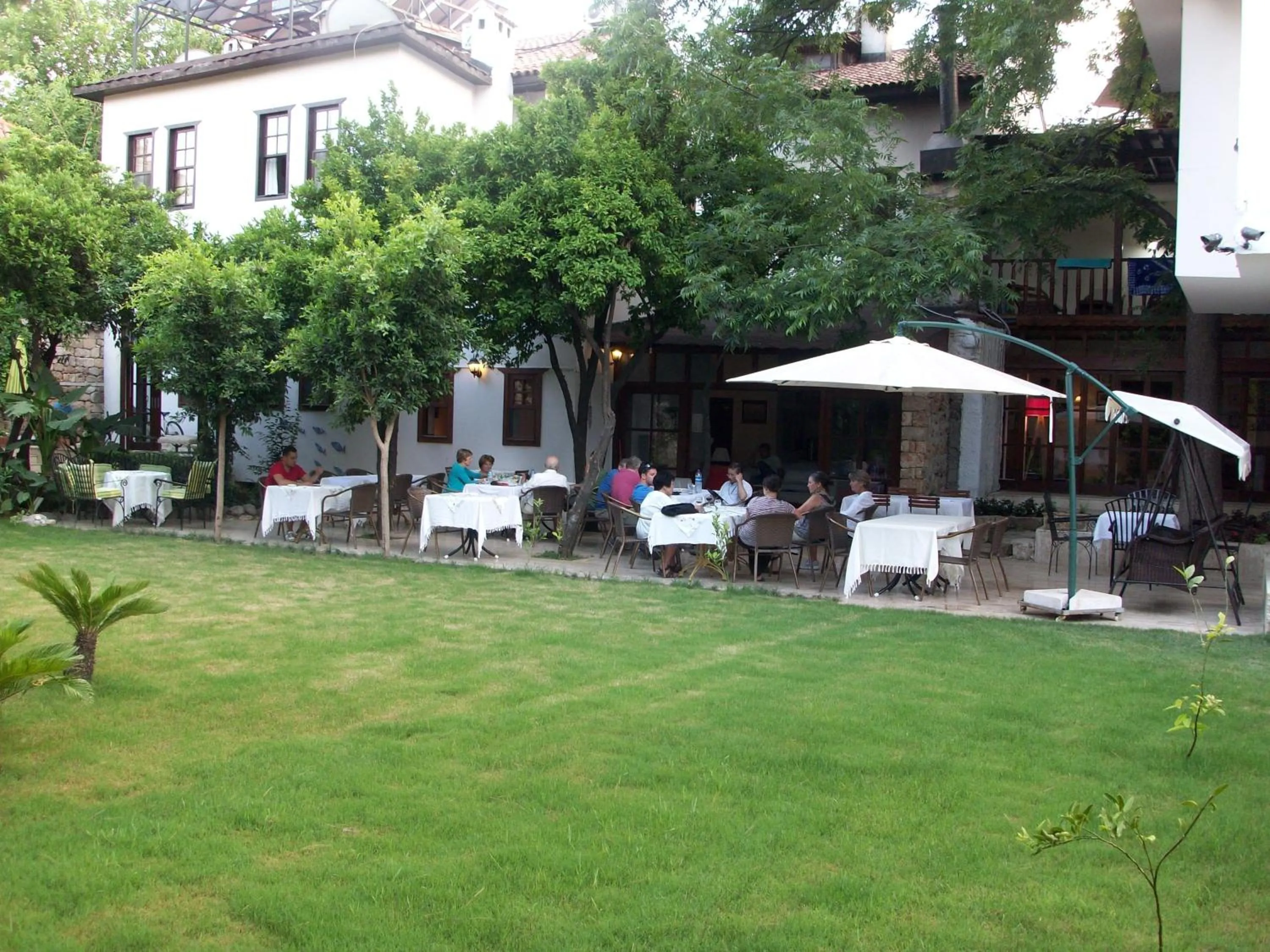 Restaurant/places to eat in The Ninova