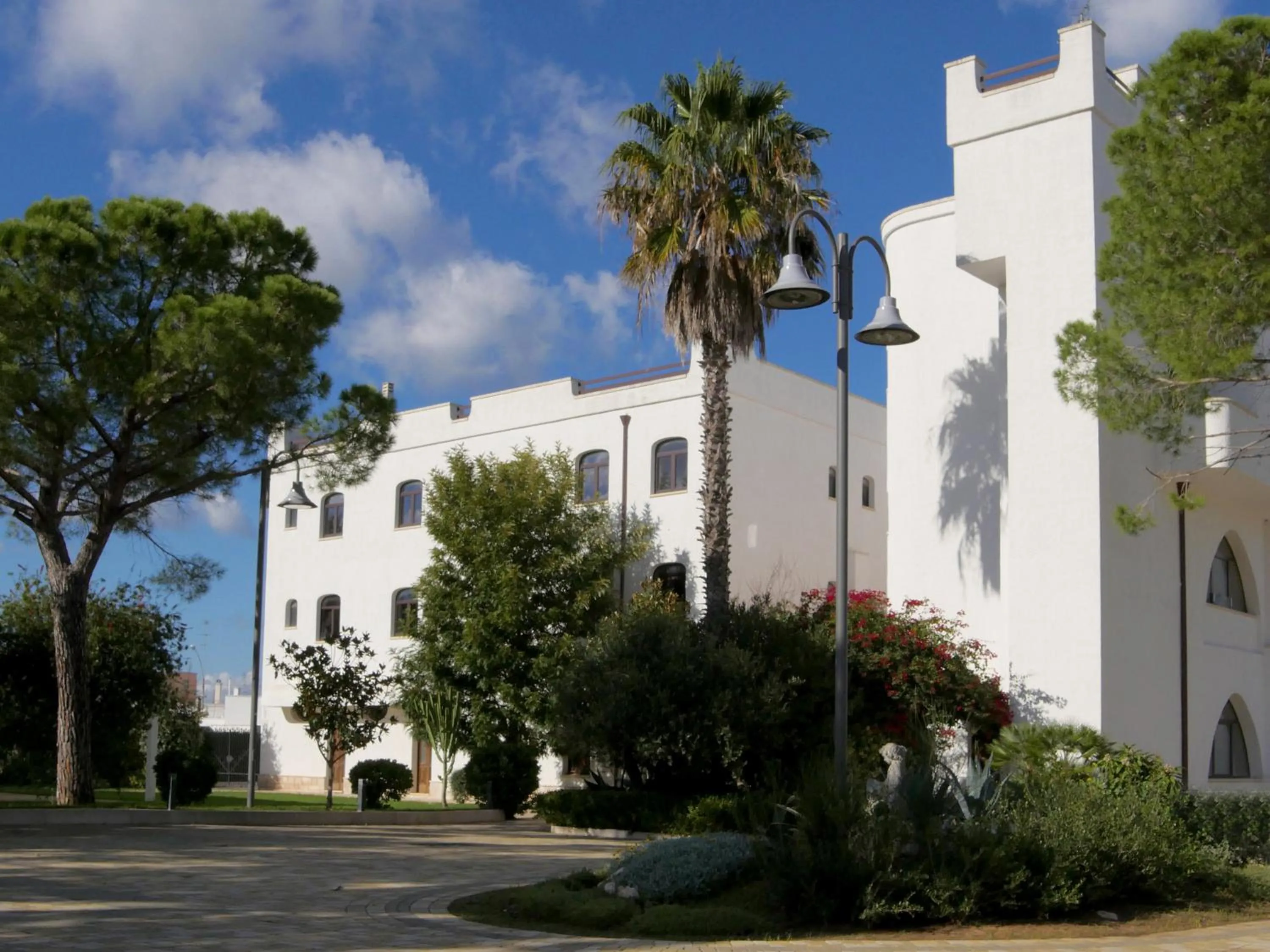 Garden in Leone de Castris Wine Hotel