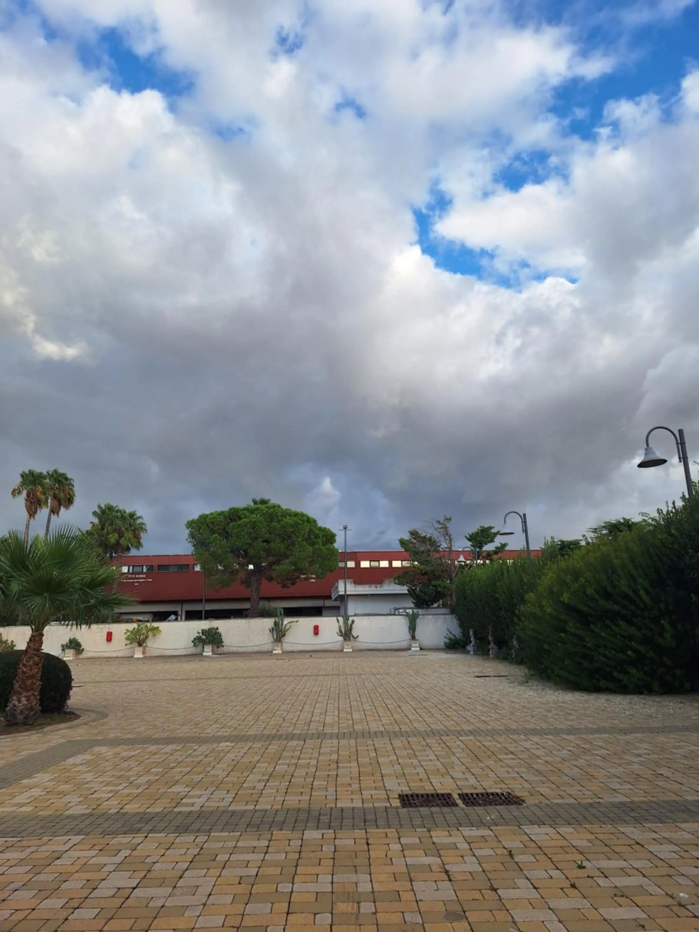 Parking in Leone de Castris Wine Hotel