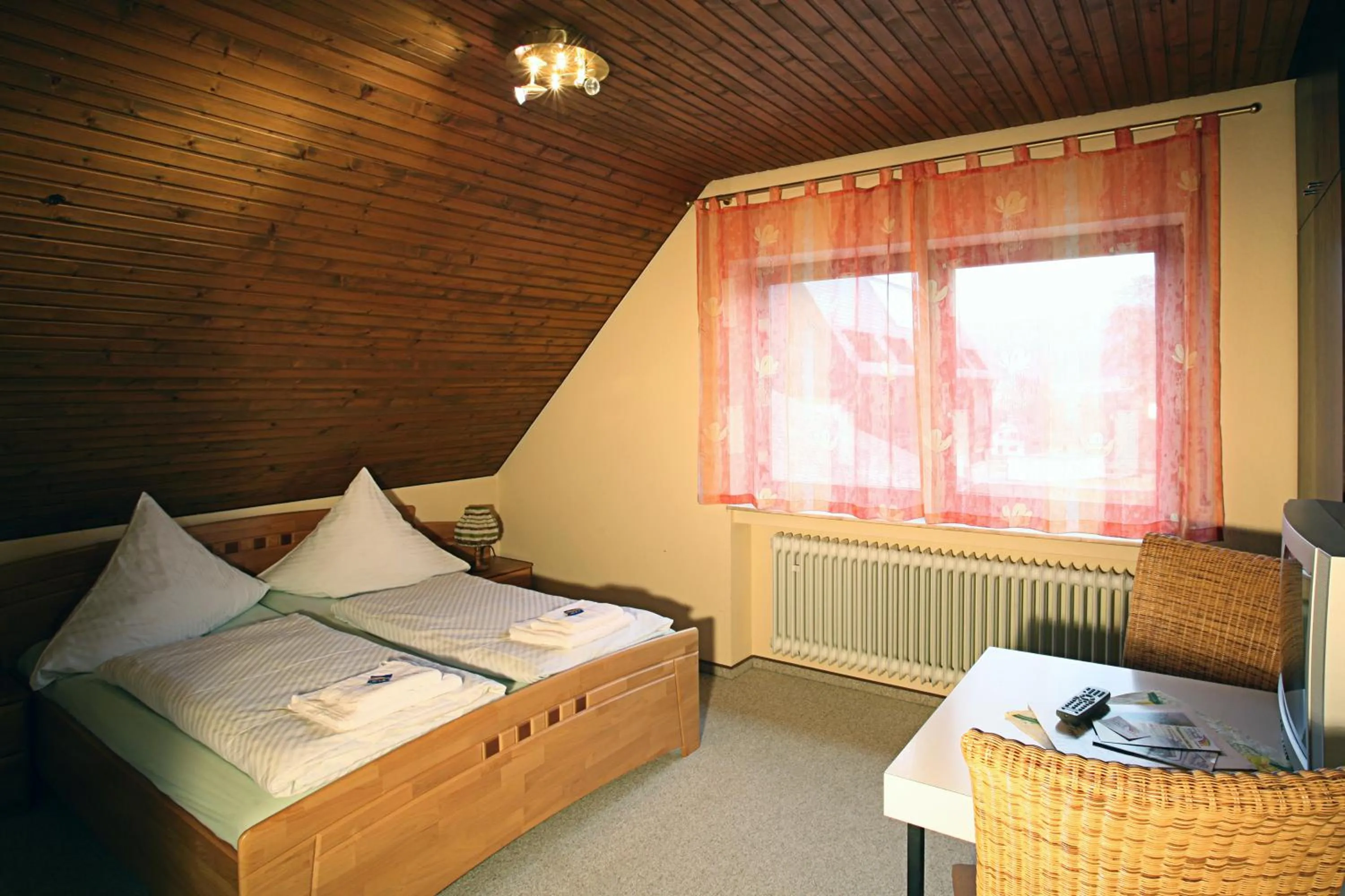 Bedroom, Bed in Hotel Steuer