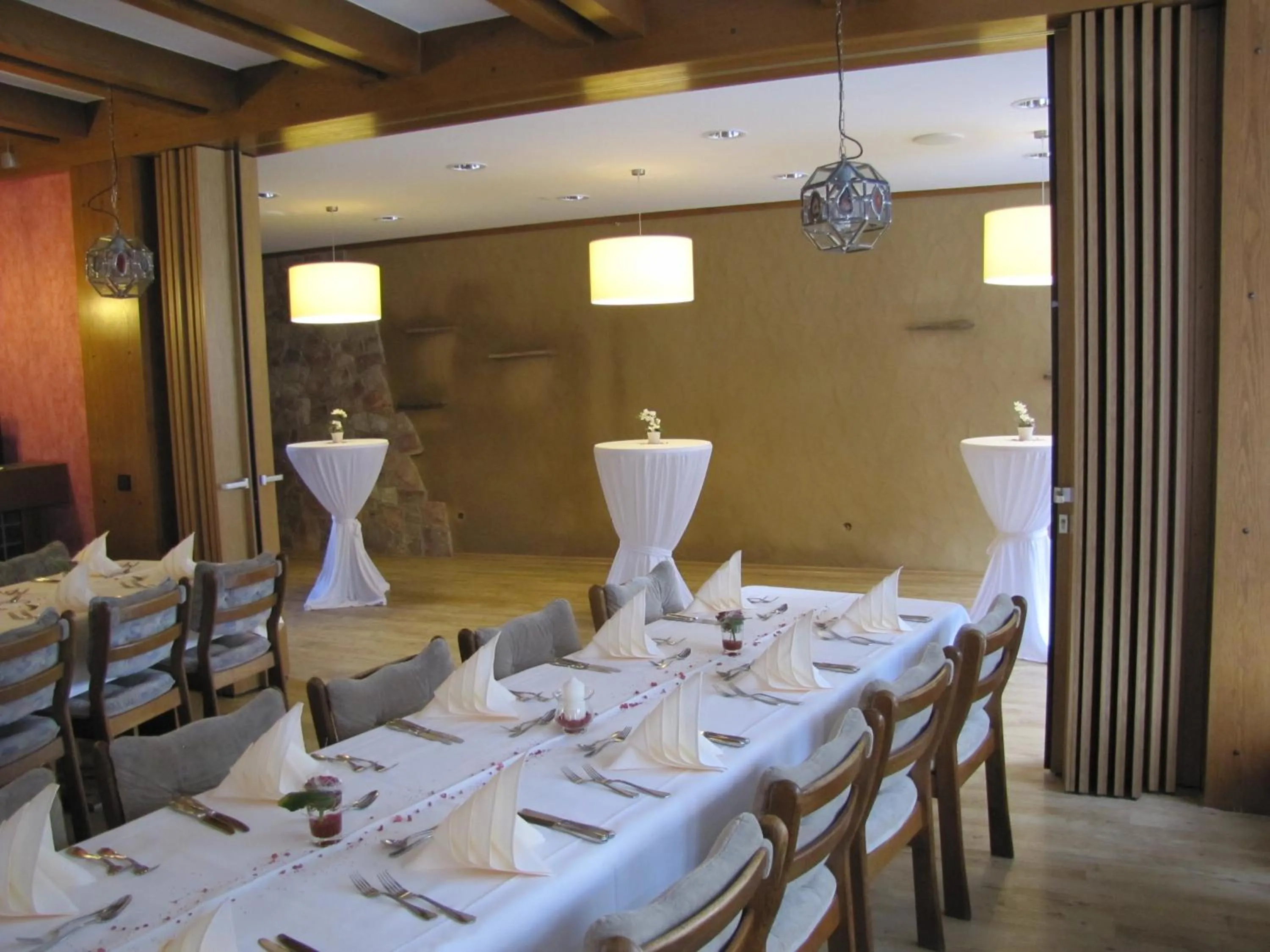 Restaurant/places to eat in Hotel Steuer
