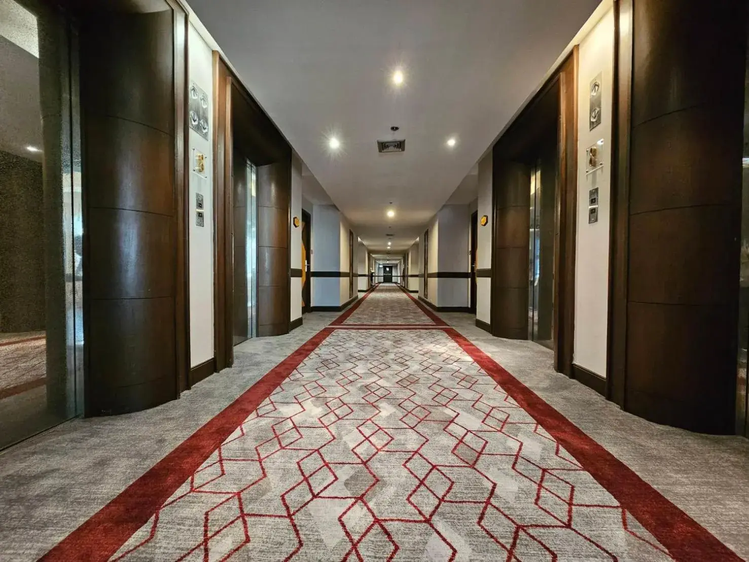 Photo of the whole room in Zenith Sukhumvit Hotel, Bangkok Photo of the whole room in Zenith Sukhumvit Hotel, Bangkok