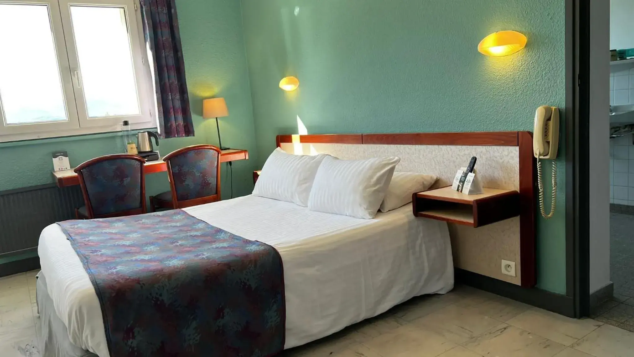 Double Room with Lake View in Logis Hotel Eden Lac Double Room with Lake View in Logis Hotel Eden Lac