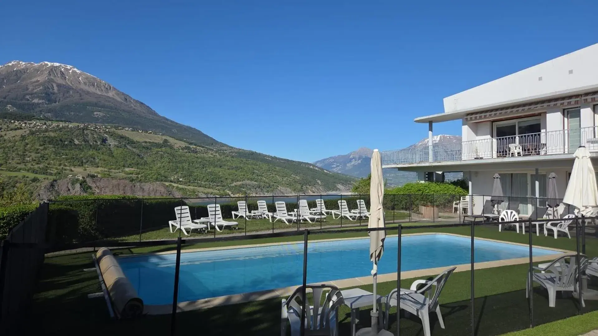 Double Room with Pool View in Logis Hotel Eden Lac Double Room with Pool View in Logis Hotel Eden Lac