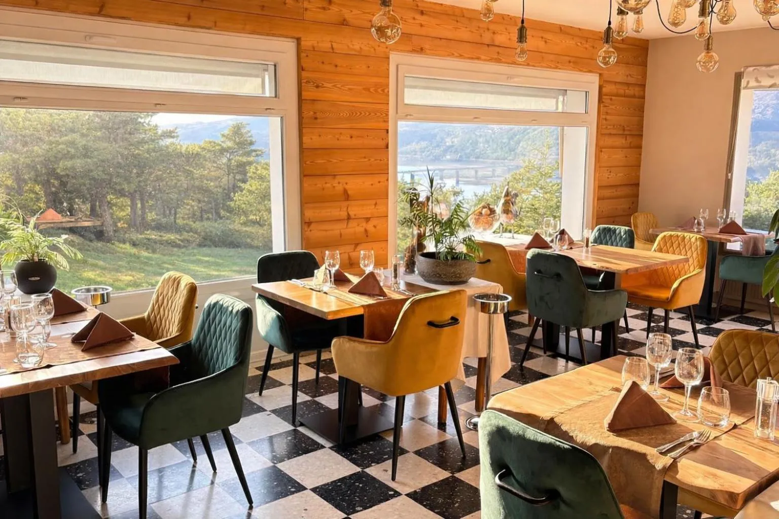 Logis Hotel Eden Lac