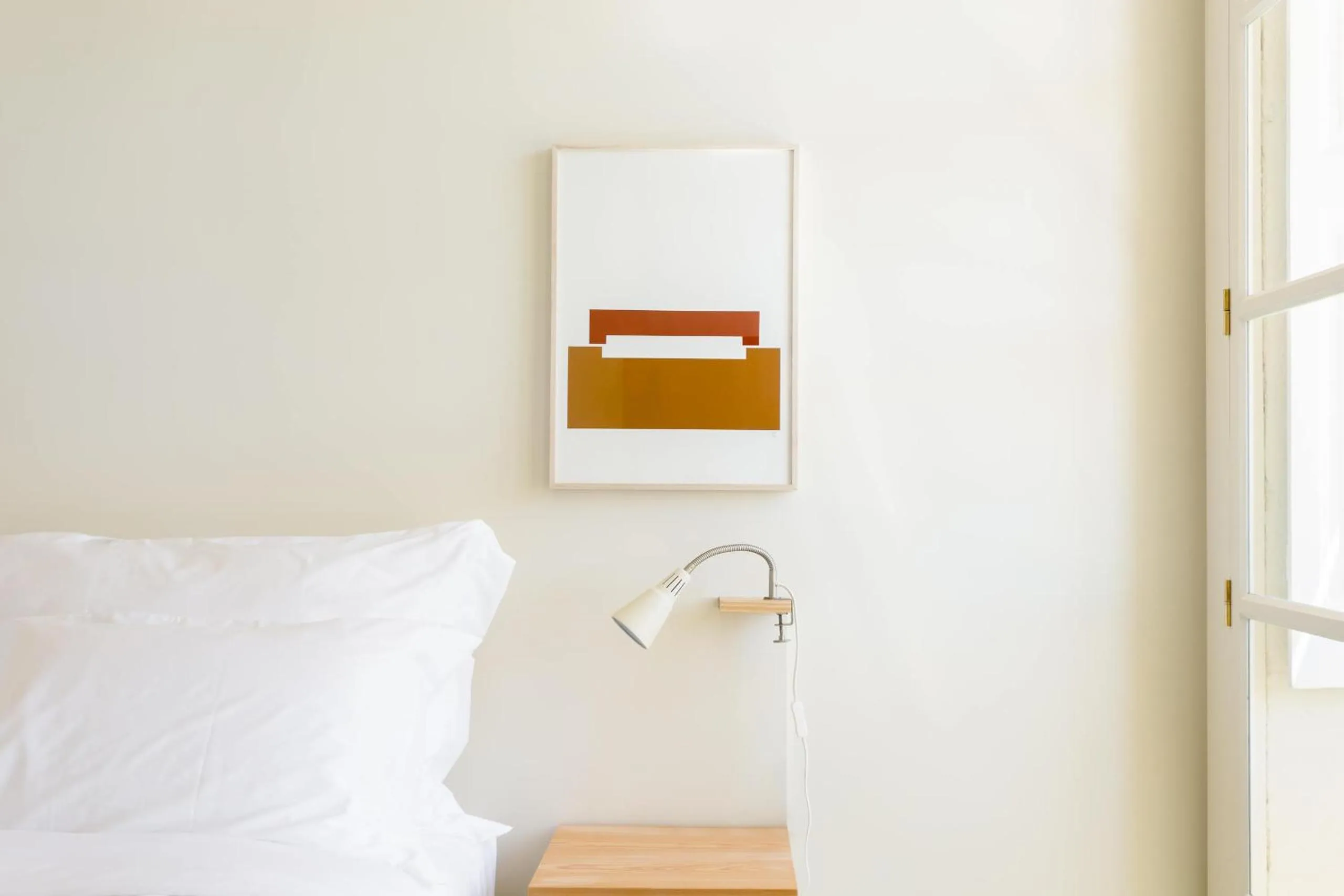 Bed in Duas Portas Townhouse