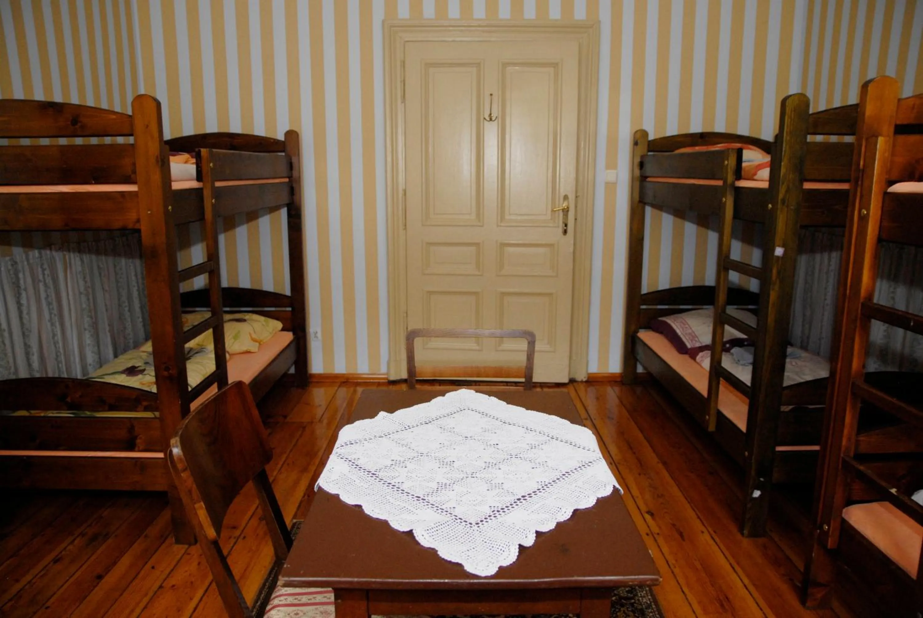 bunk bed, Bed in Hostel, Pokoje gościnne Mleczarnia - Ozonowane